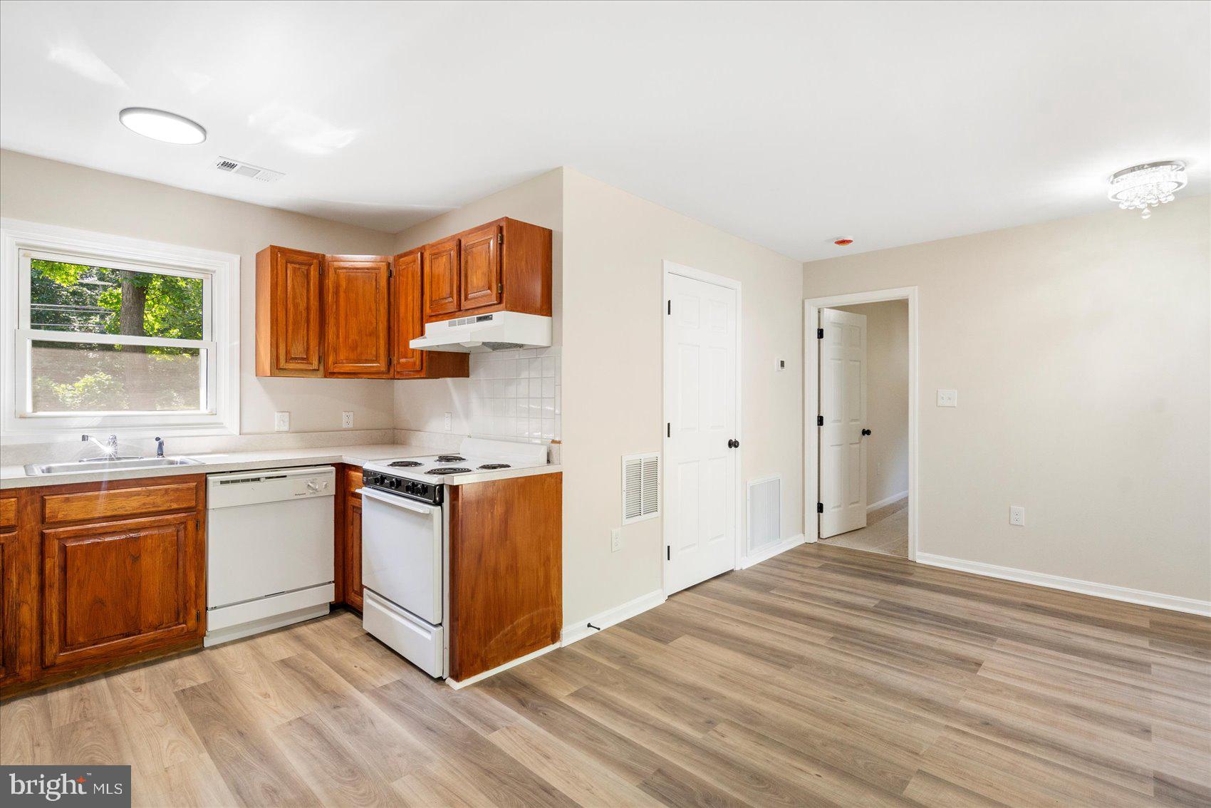 WHITEHALL AT BELAIR - Residential