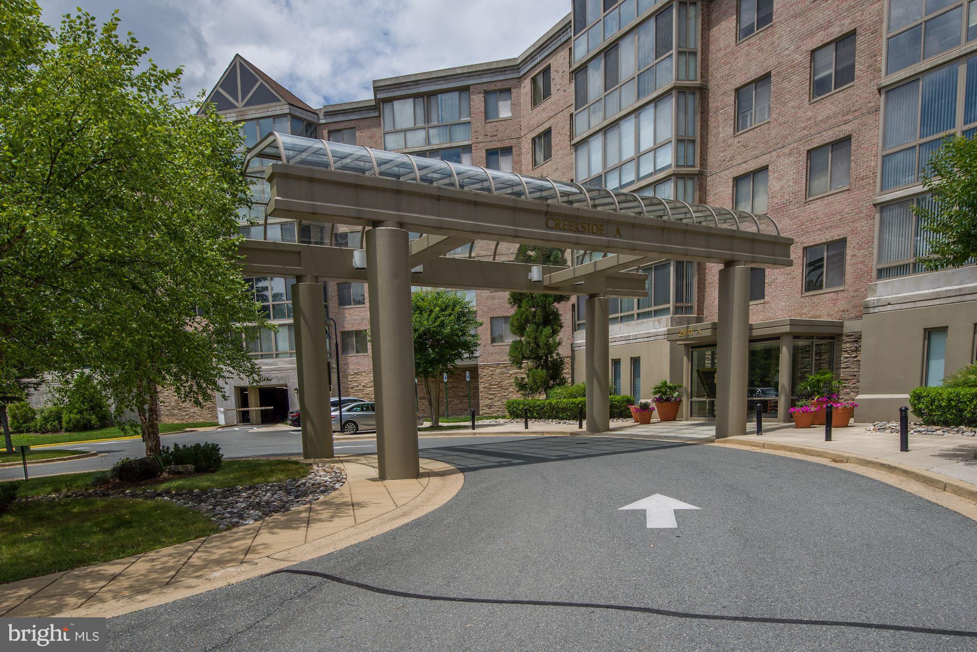 CREEKSIDE AT LEISURE WORLD - Residential
