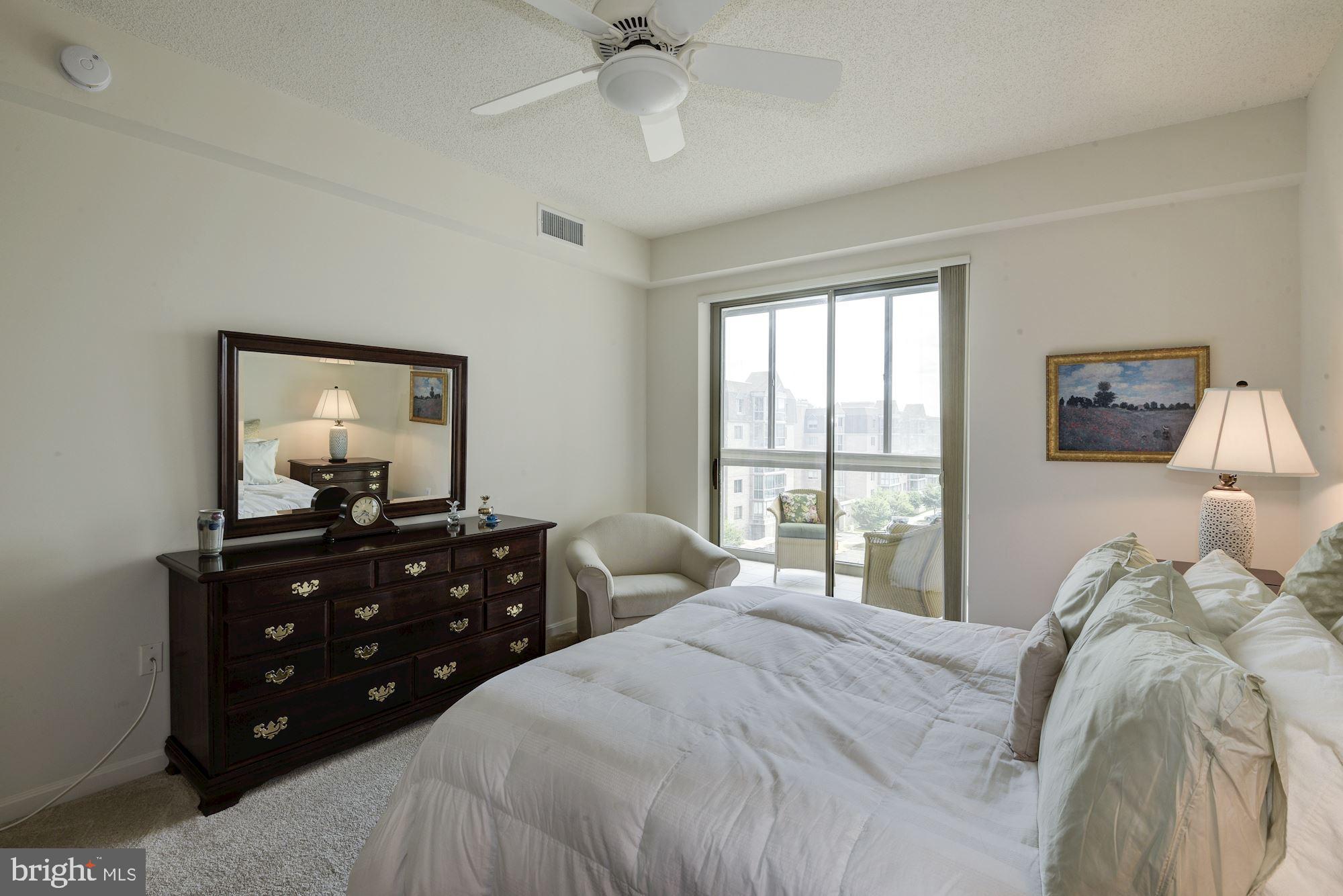 CREEKSIDE AT LEISURE WORLD - Residential