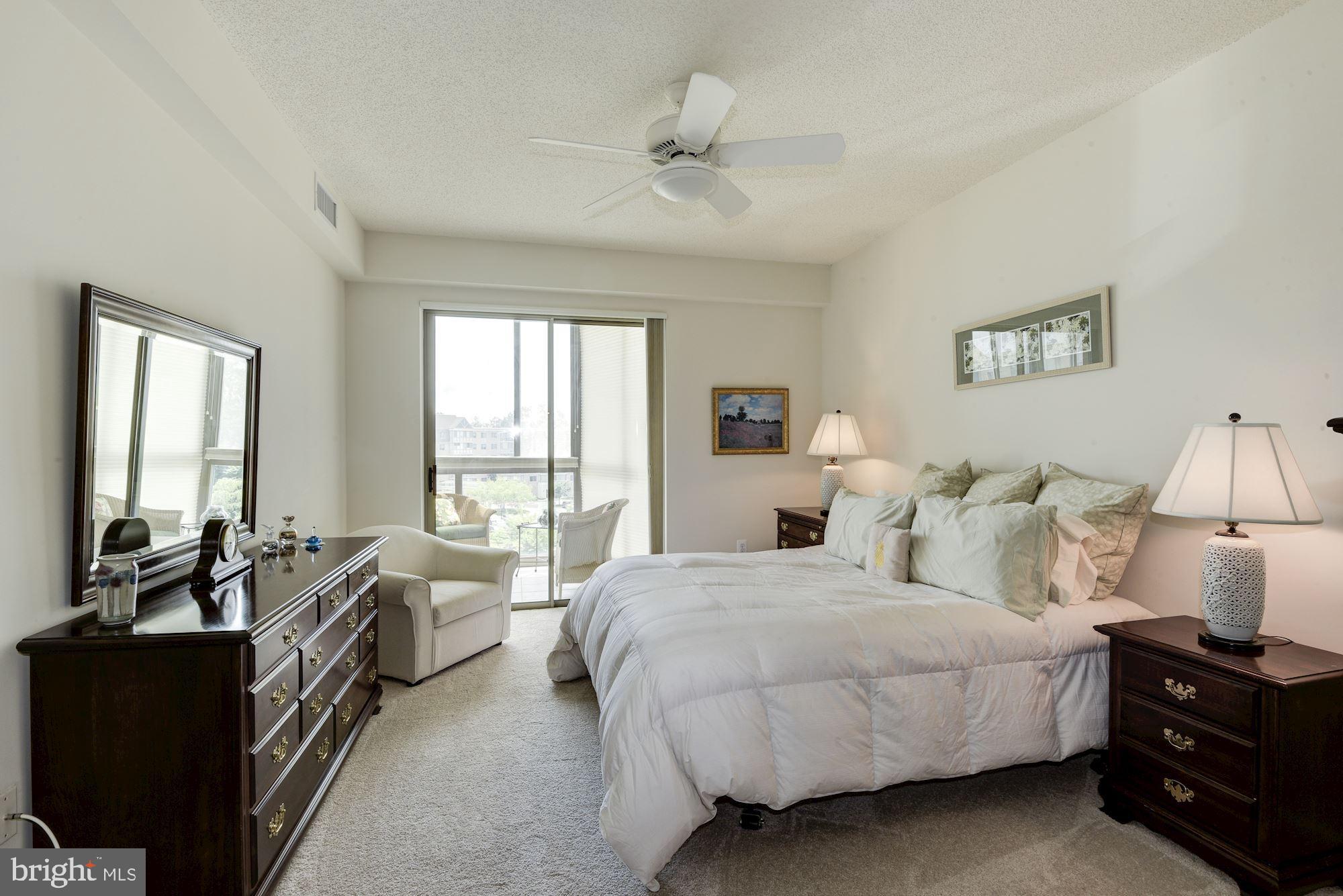 CREEKSIDE AT LEISURE WORLD - Residential