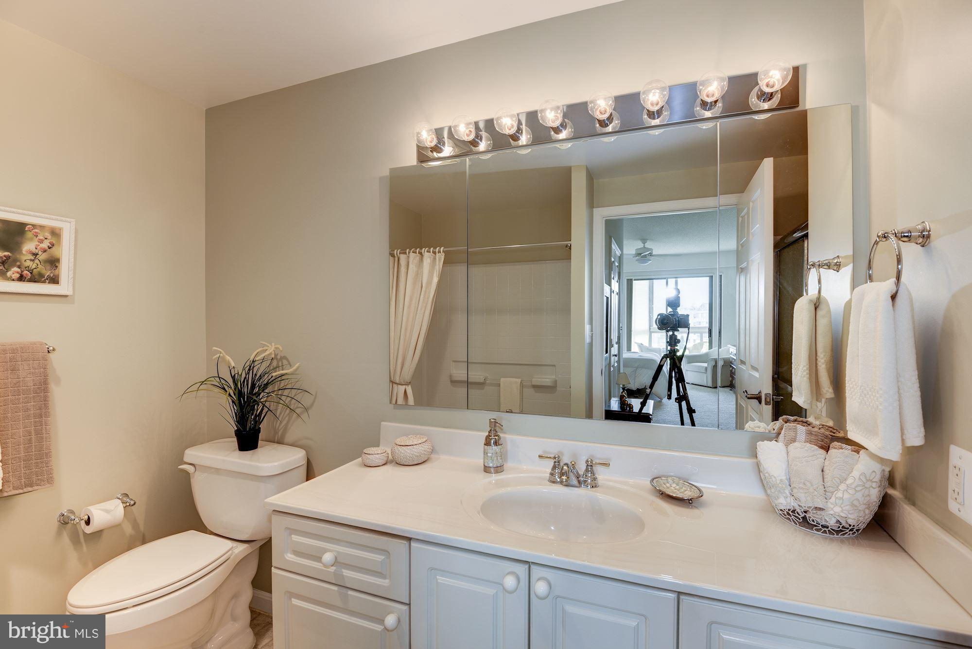 CREEKSIDE AT LEISURE WORLD - Residential