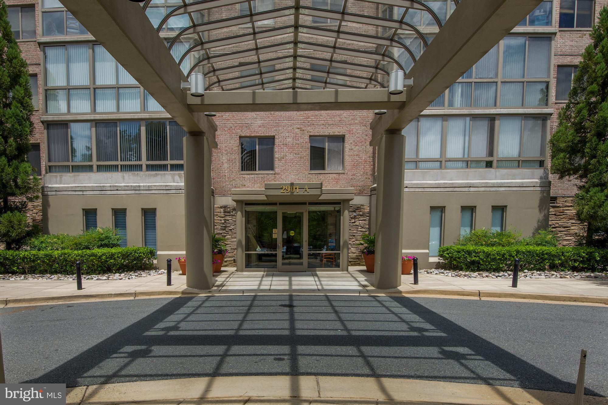 CREEKSIDE AT LEISURE WORLD - Residential