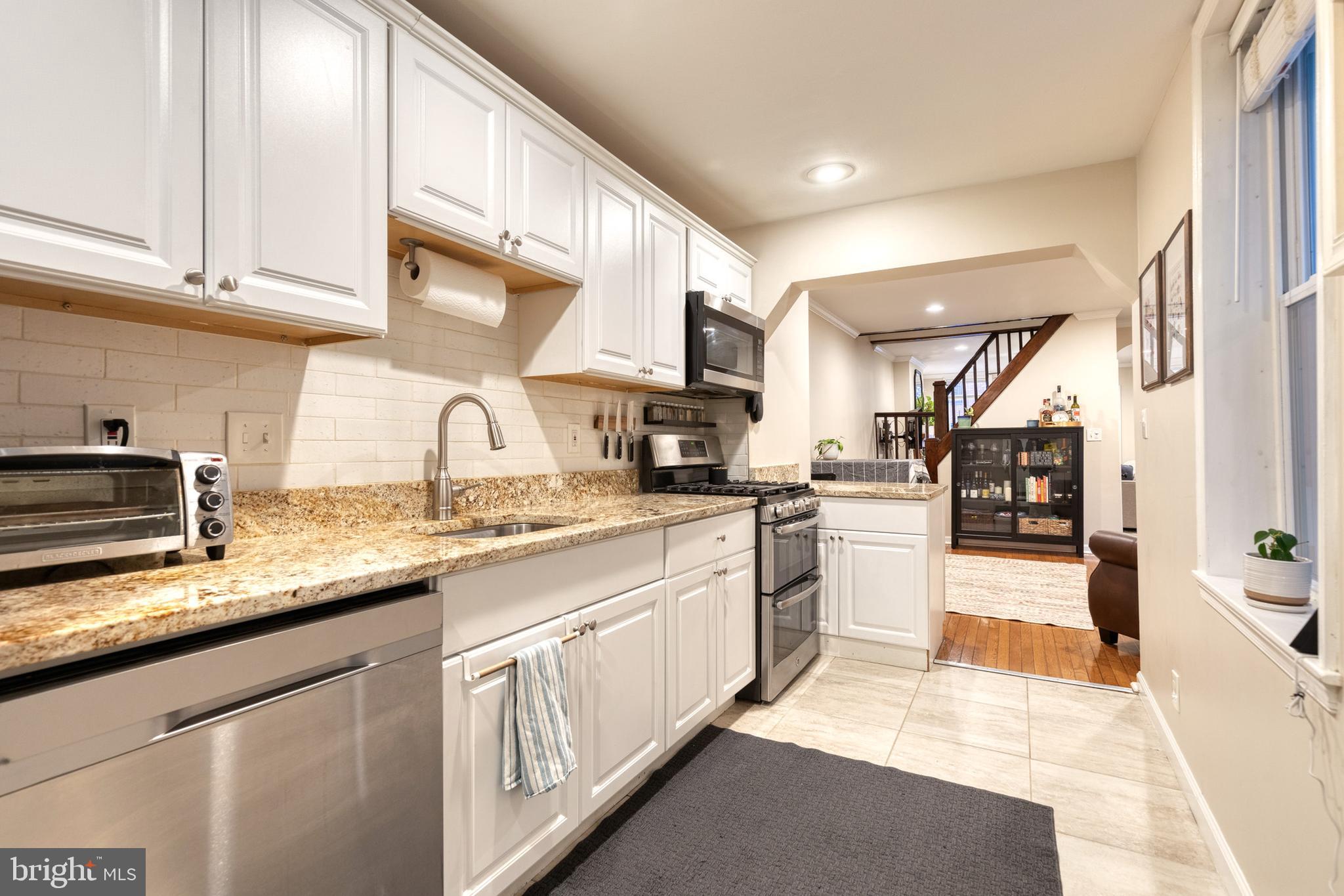 FEDERAL HILL HISTORIC DISTRICT - Residential Lease