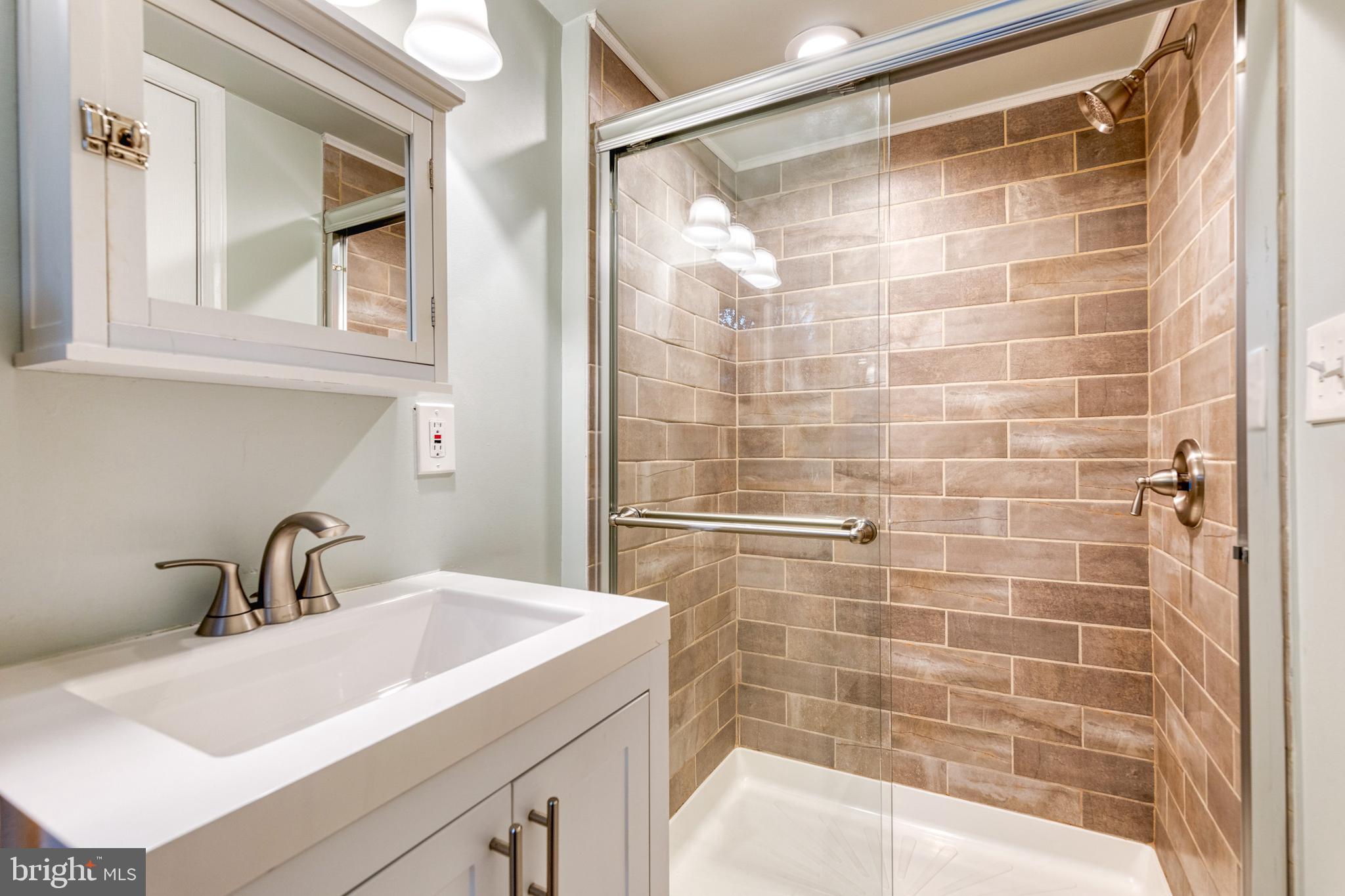 FEDERAL HILL HISTORIC DISTRICT - Residential Lease