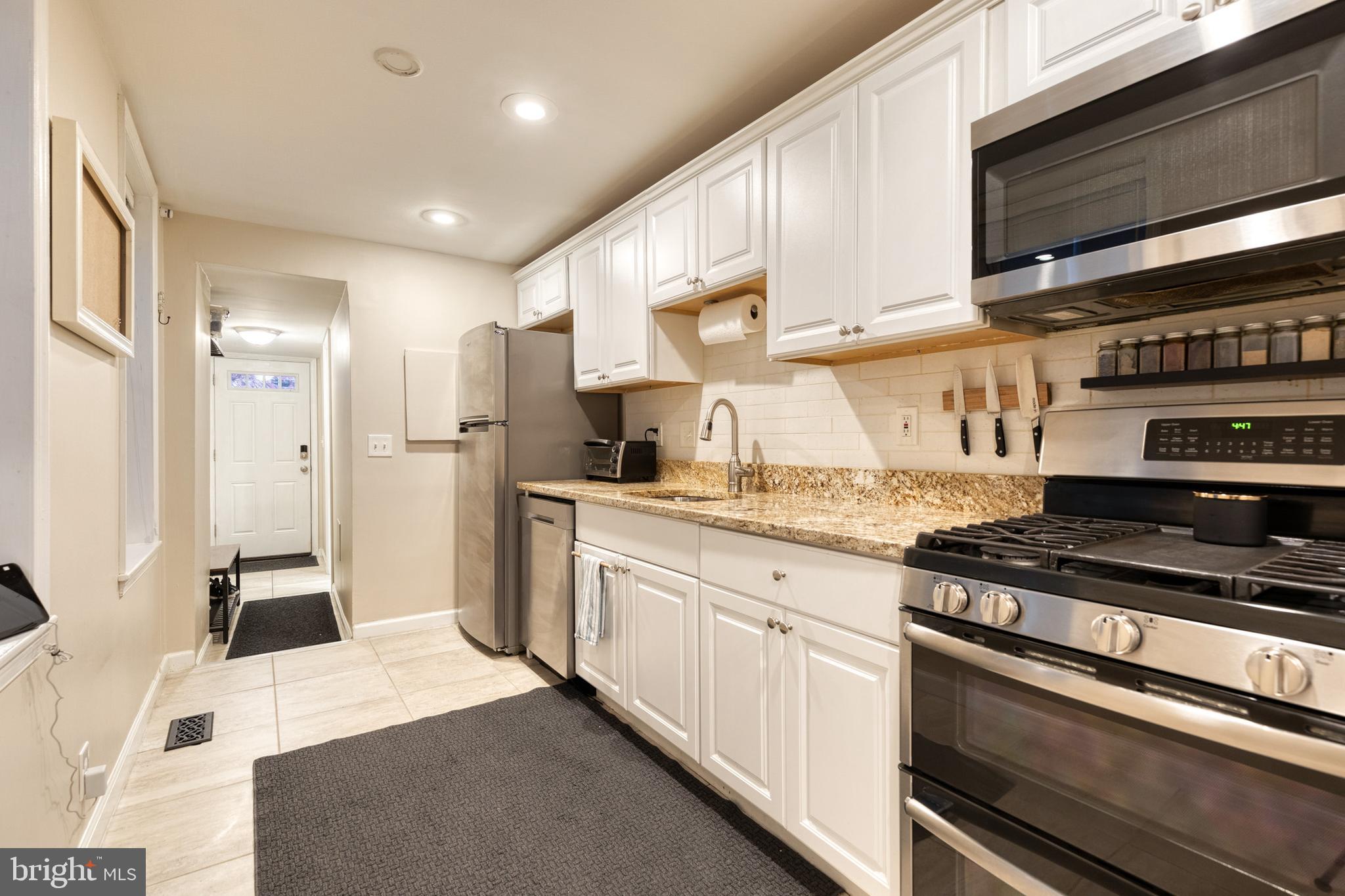 FEDERAL HILL HISTORIC DISTRICT - Residential Lease