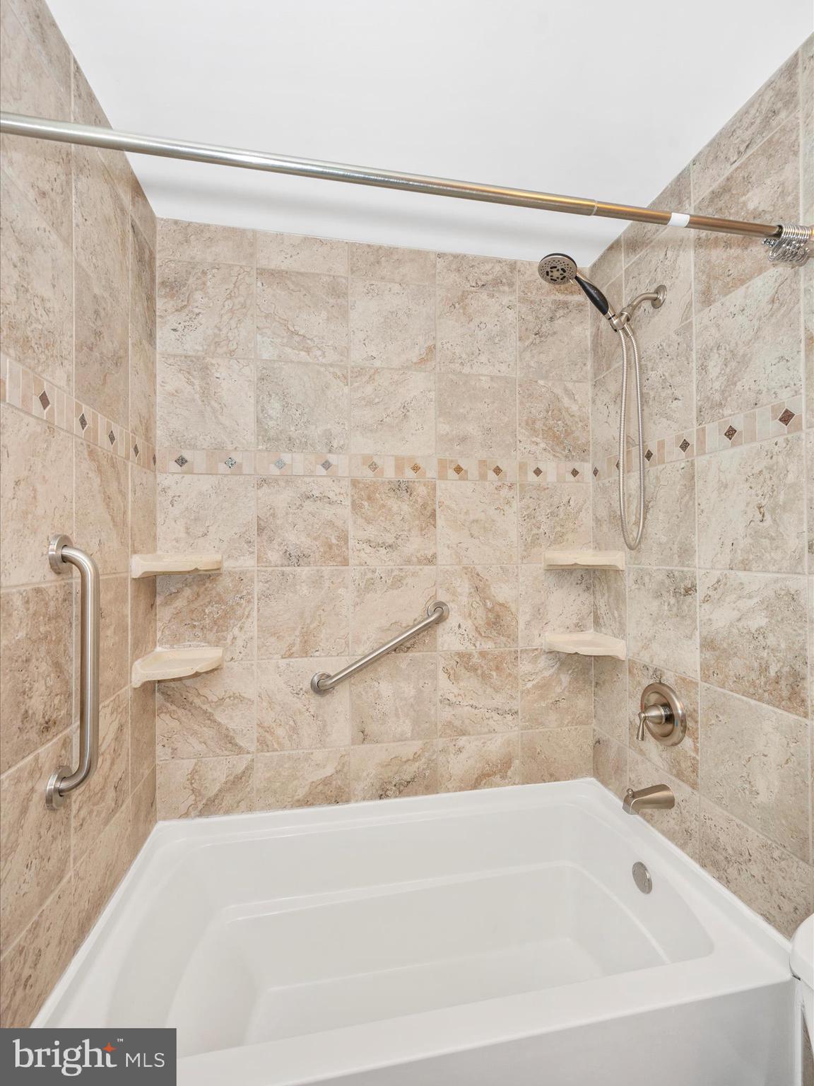 NORTHVIEW AT BELAIR VILLAGE - Residential