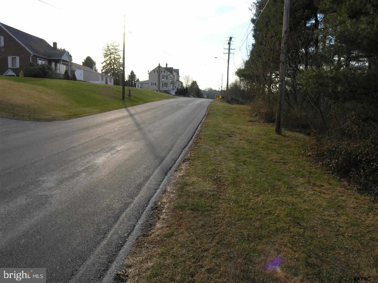 GLEN ROCK - Land