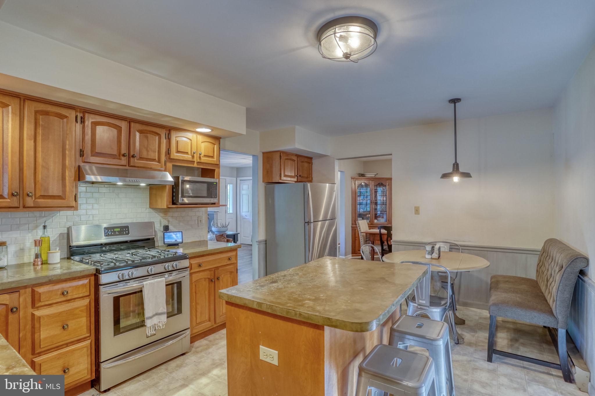 OVERBROOK SHORES - Residential