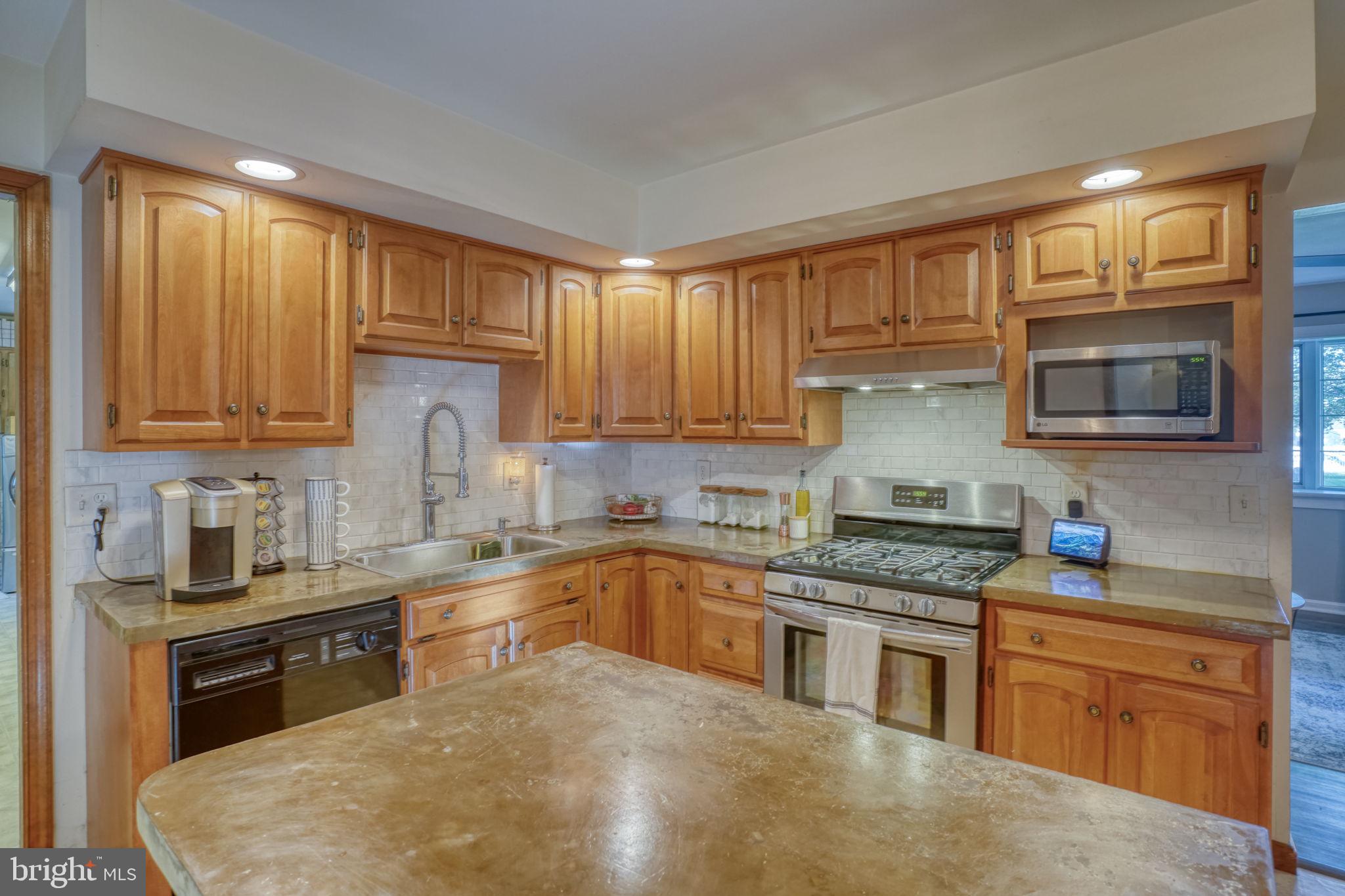 OVERBROOK SHORES - Residential