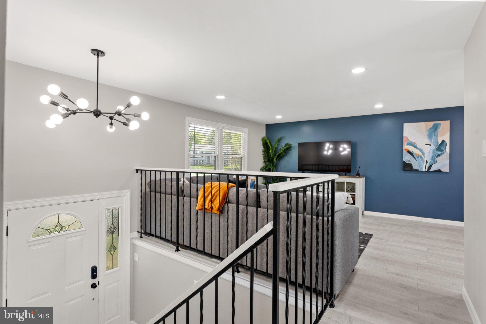 2592 VIKING DRIVE