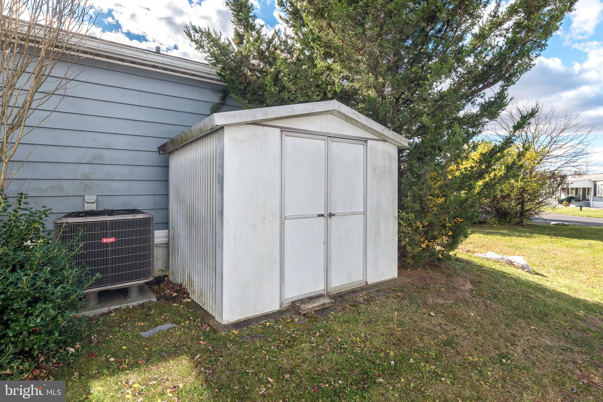 NESHAMINY FALLS - Residential