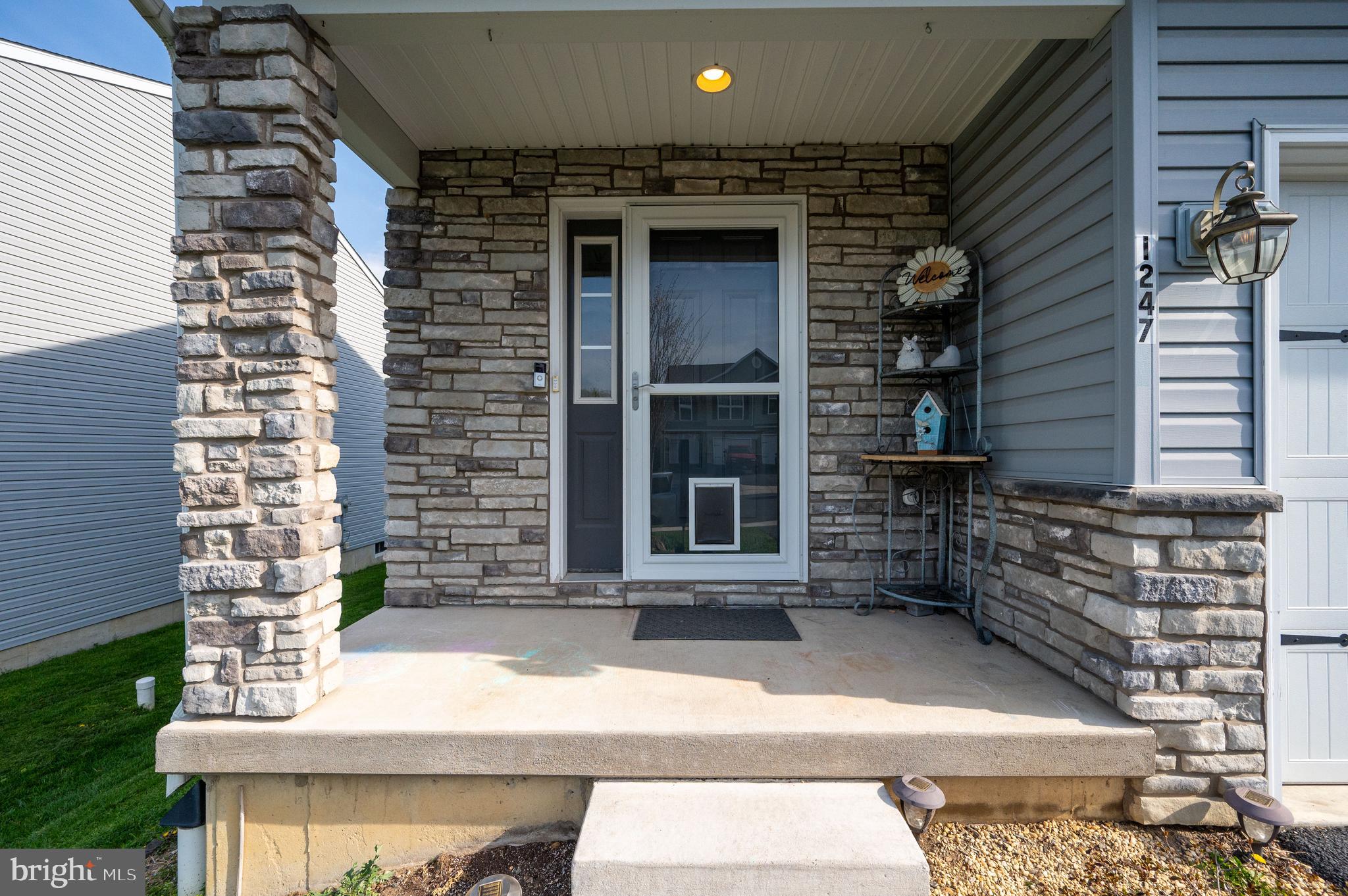 1247 FAIRMONT AVENUE