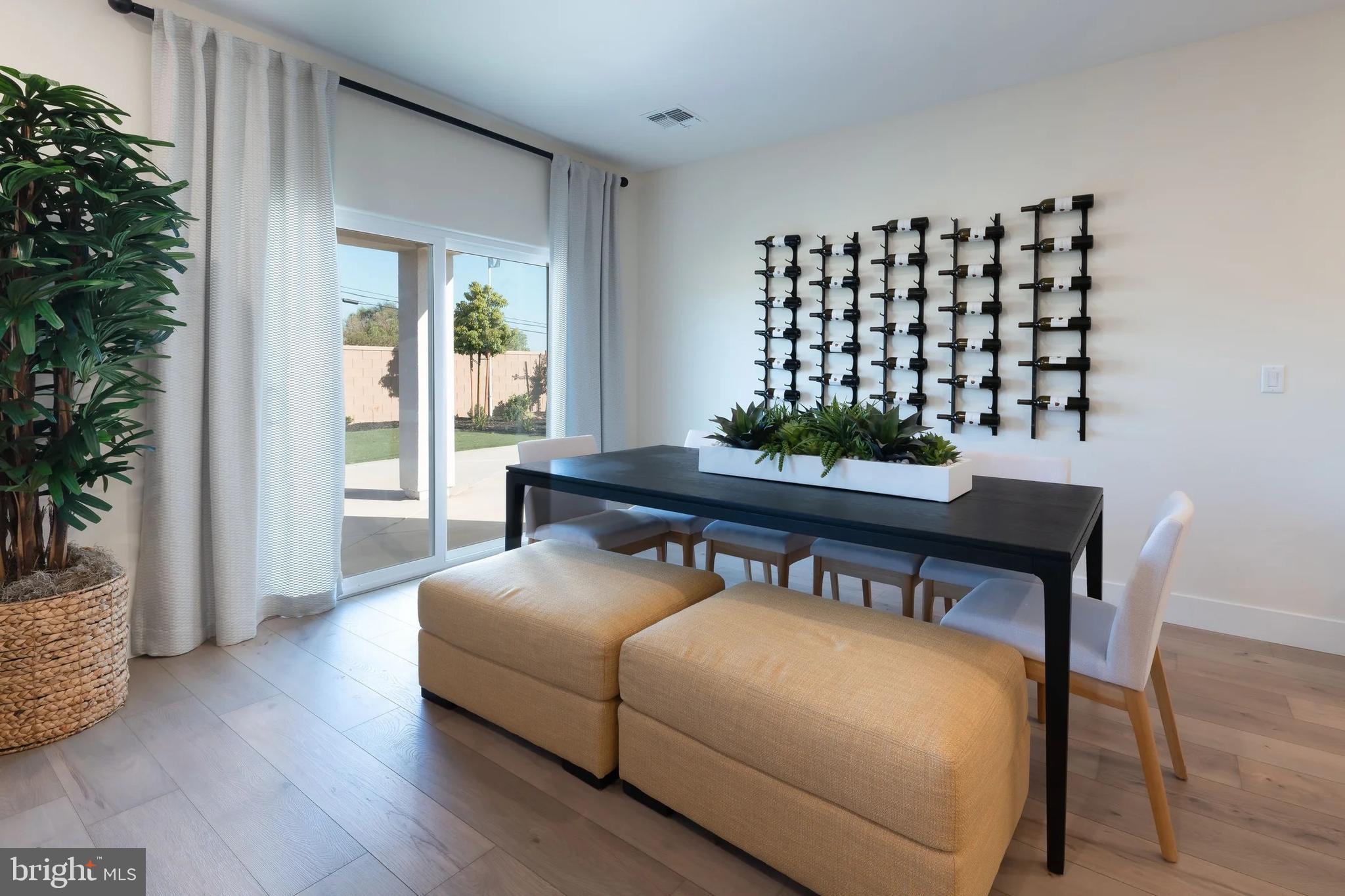 HUNTWELL WEST - Residential