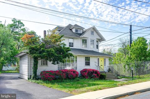 Photo of 8 E Mount Vernon Avenue, HADDONFIELD, NJ 08033 (MLS # NJCD2089100) Photo of 8 E Mount Vernon Avenue, HADDONFIELD, NJ 08033 (MLS # NJCD2089100)