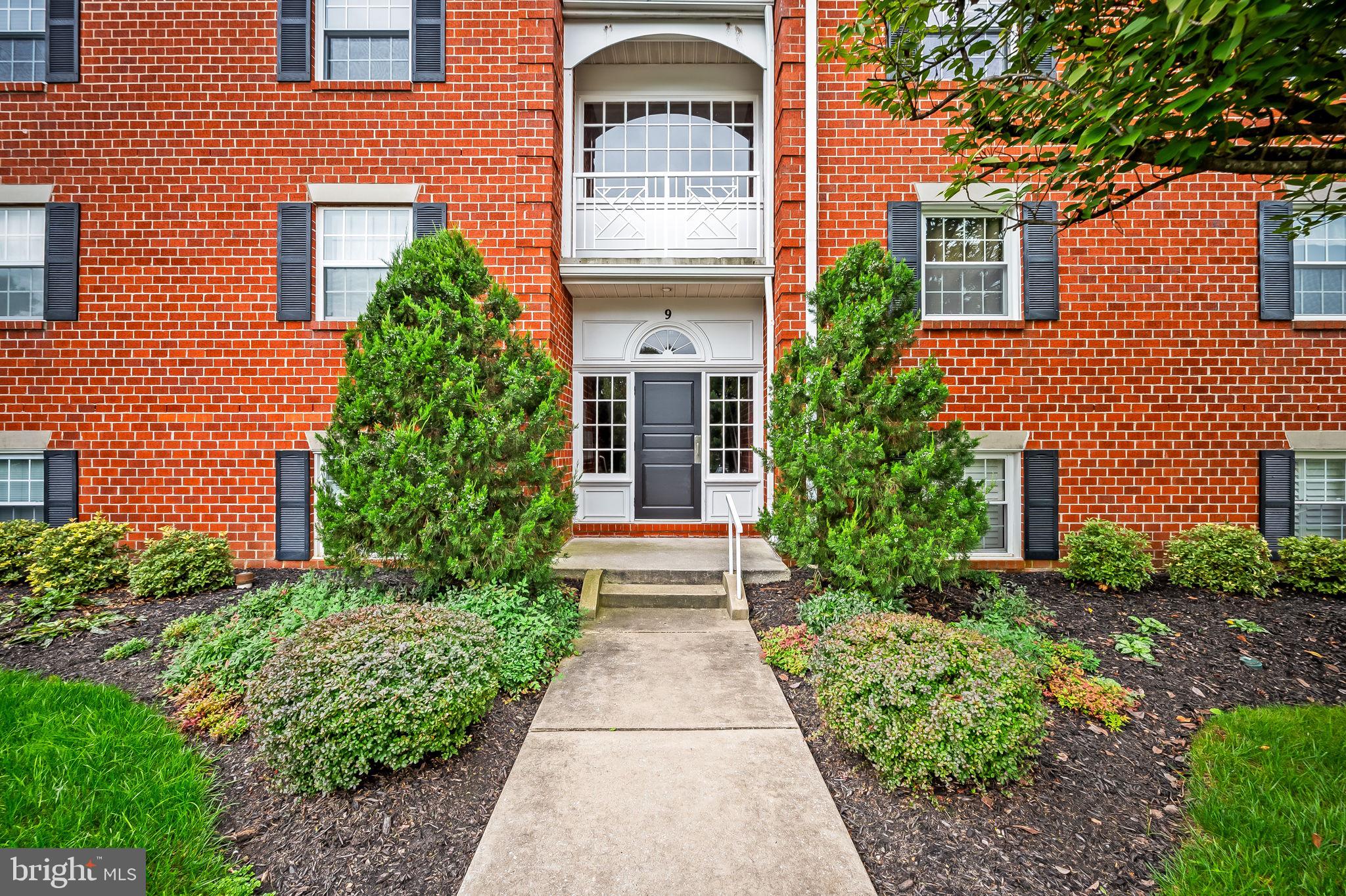 SHEPHERD'S KNOLL - Residential