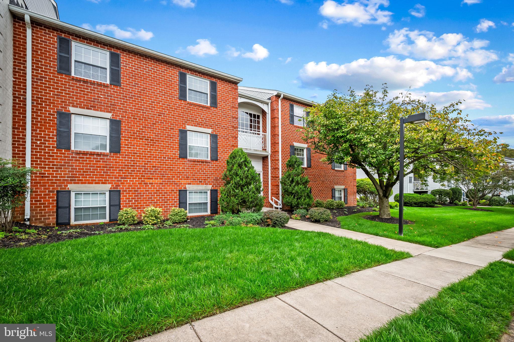 SHEPHERD'S KNOLL - Residential