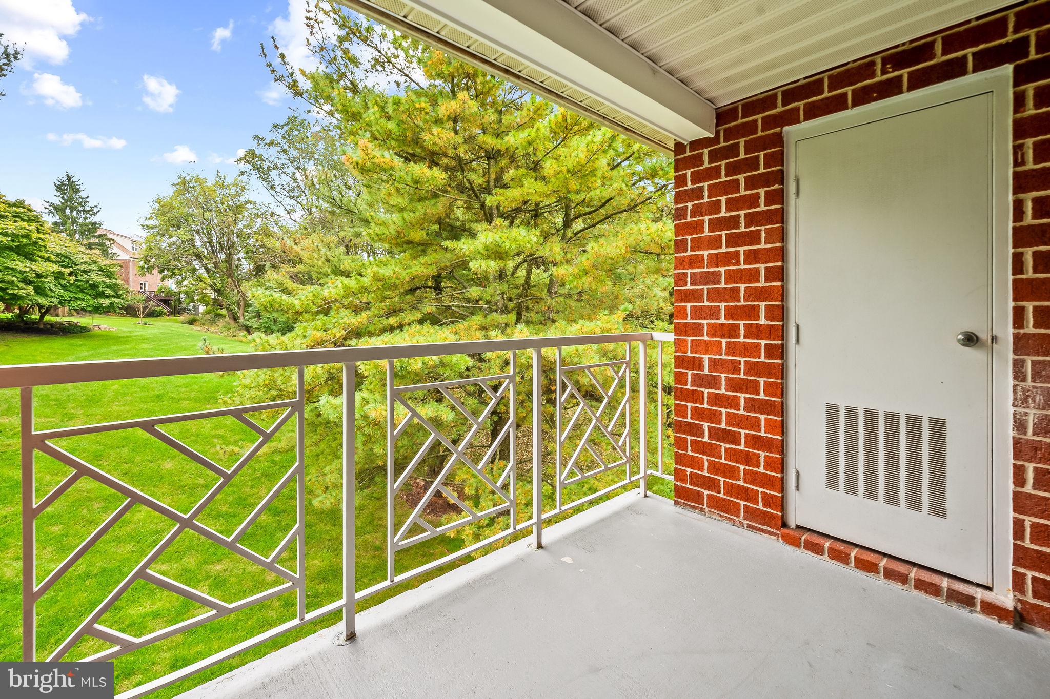 SHEPHERD'S KNOLL - Residential