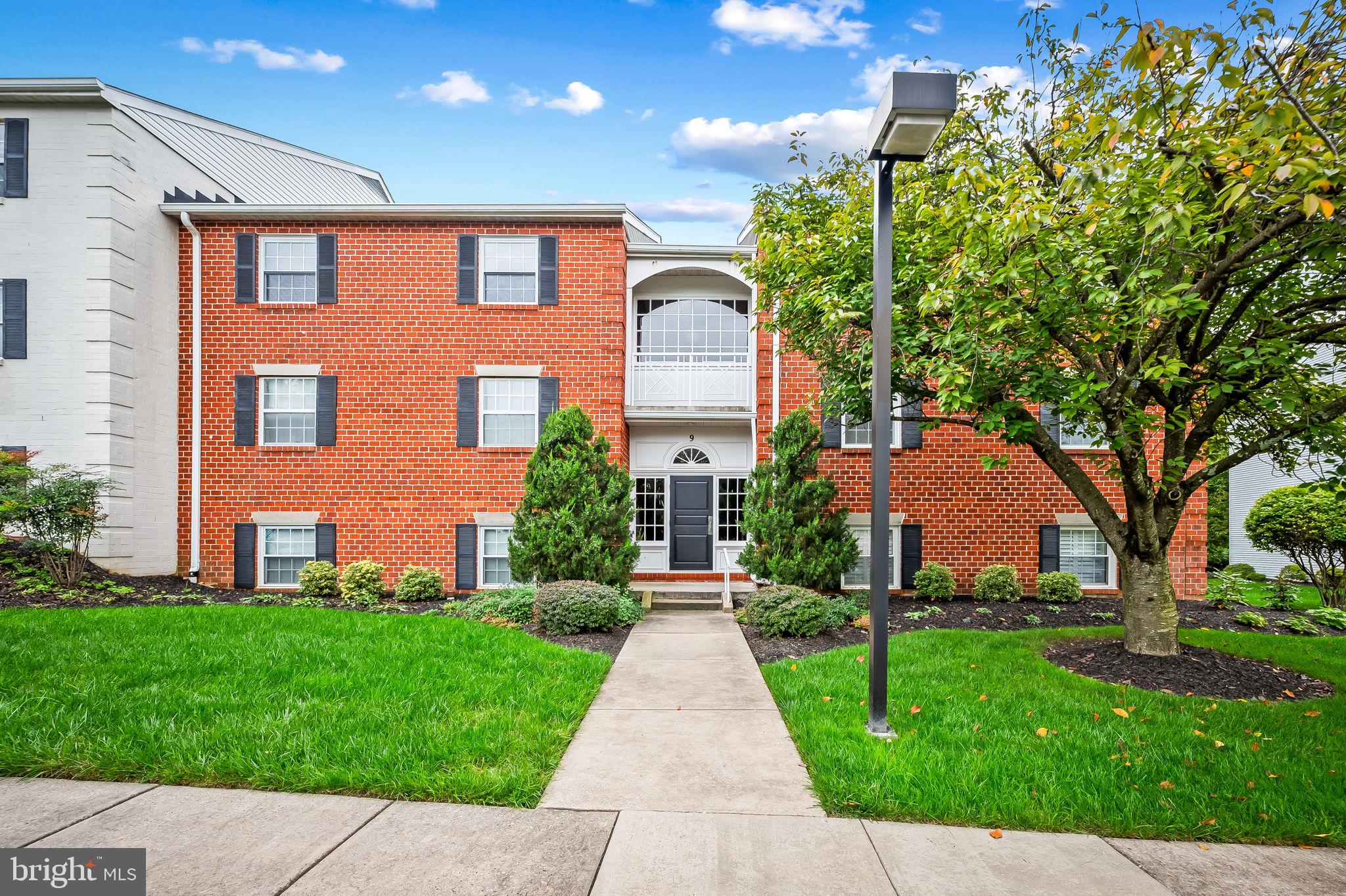 SHEPHERD'S KNOLL - Residential