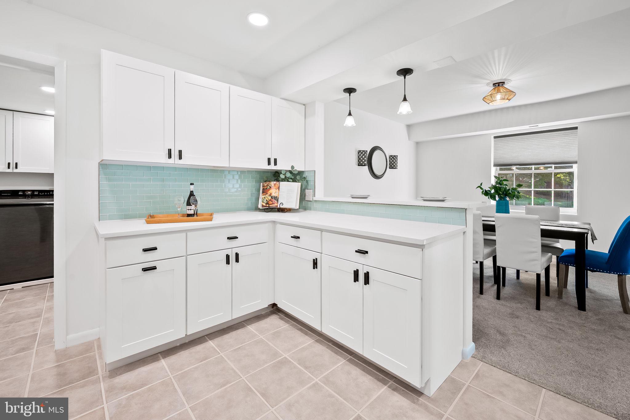 SHEPHERD'S KNOLL - Residential