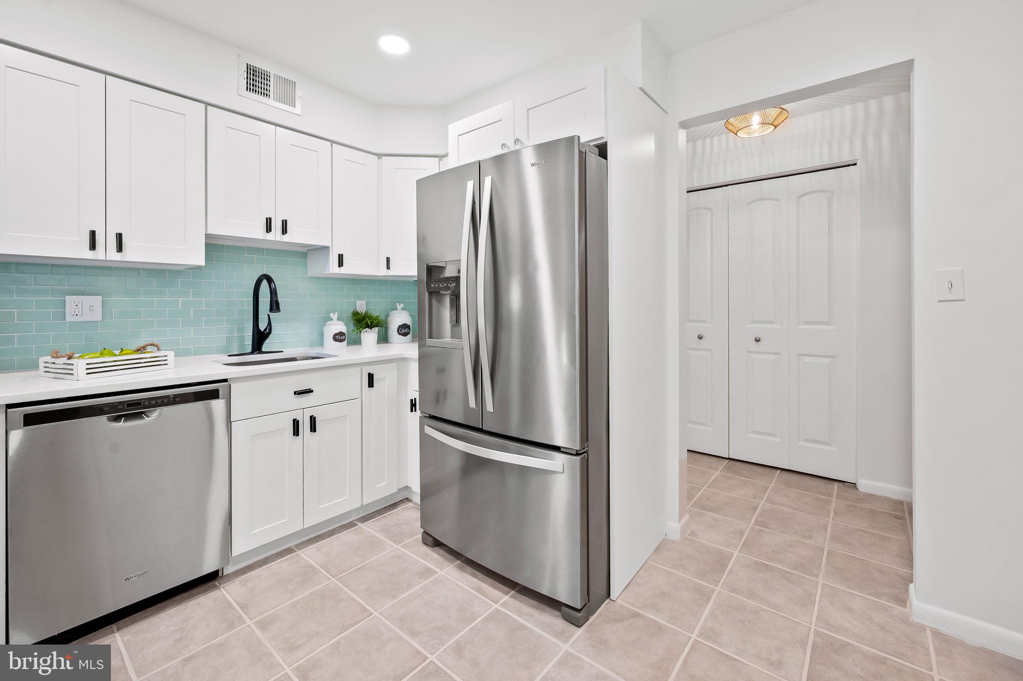 SHEPHERD'S KNOLL - Residential