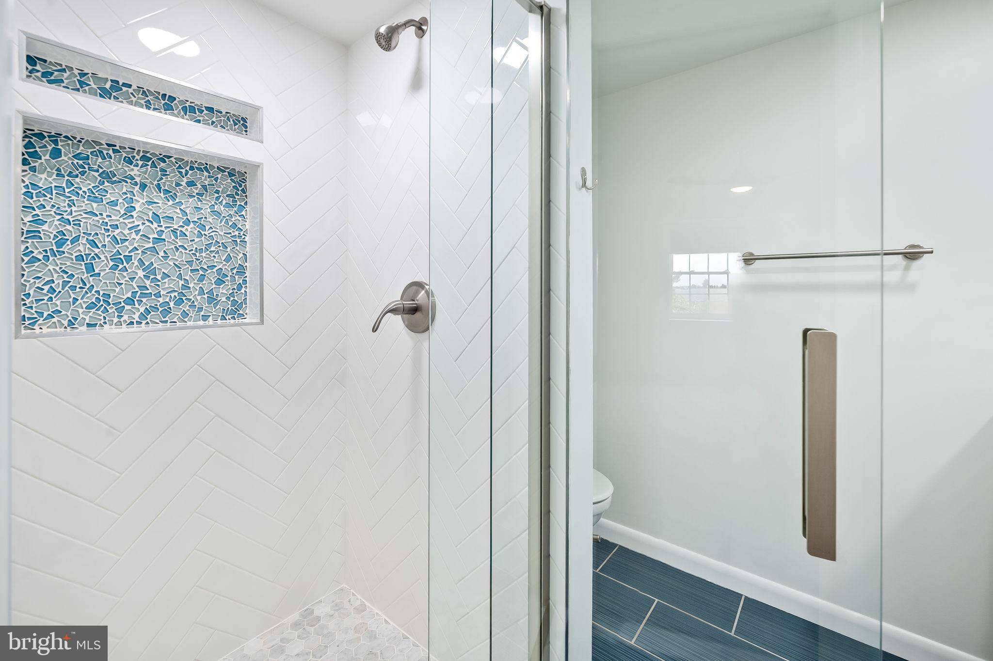 SHEPHERD'S KNOLL - Residential