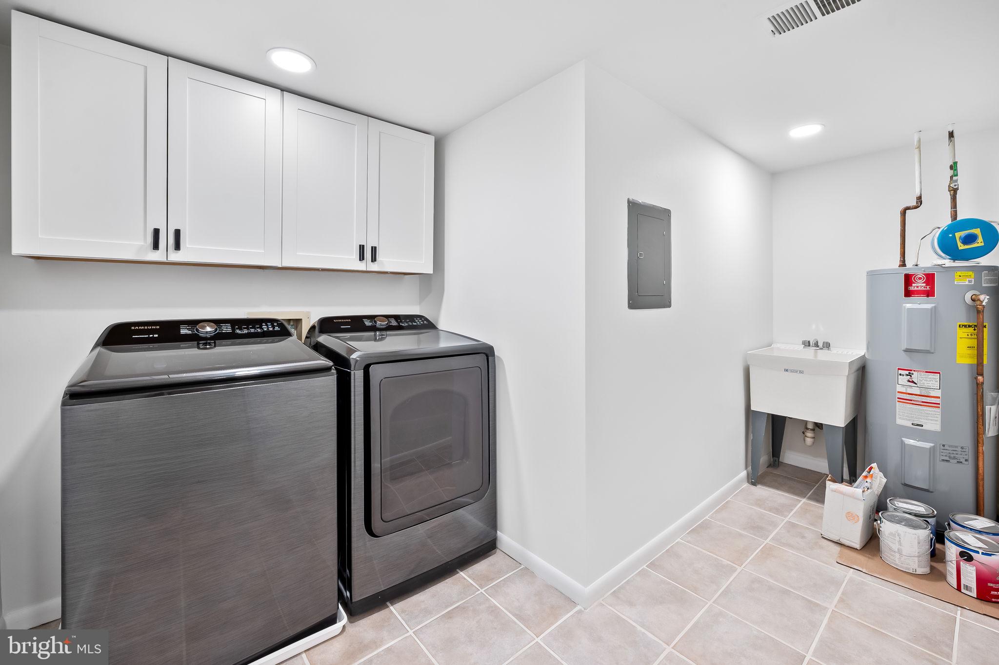 SHEPHERD'S KNOLL - Residential