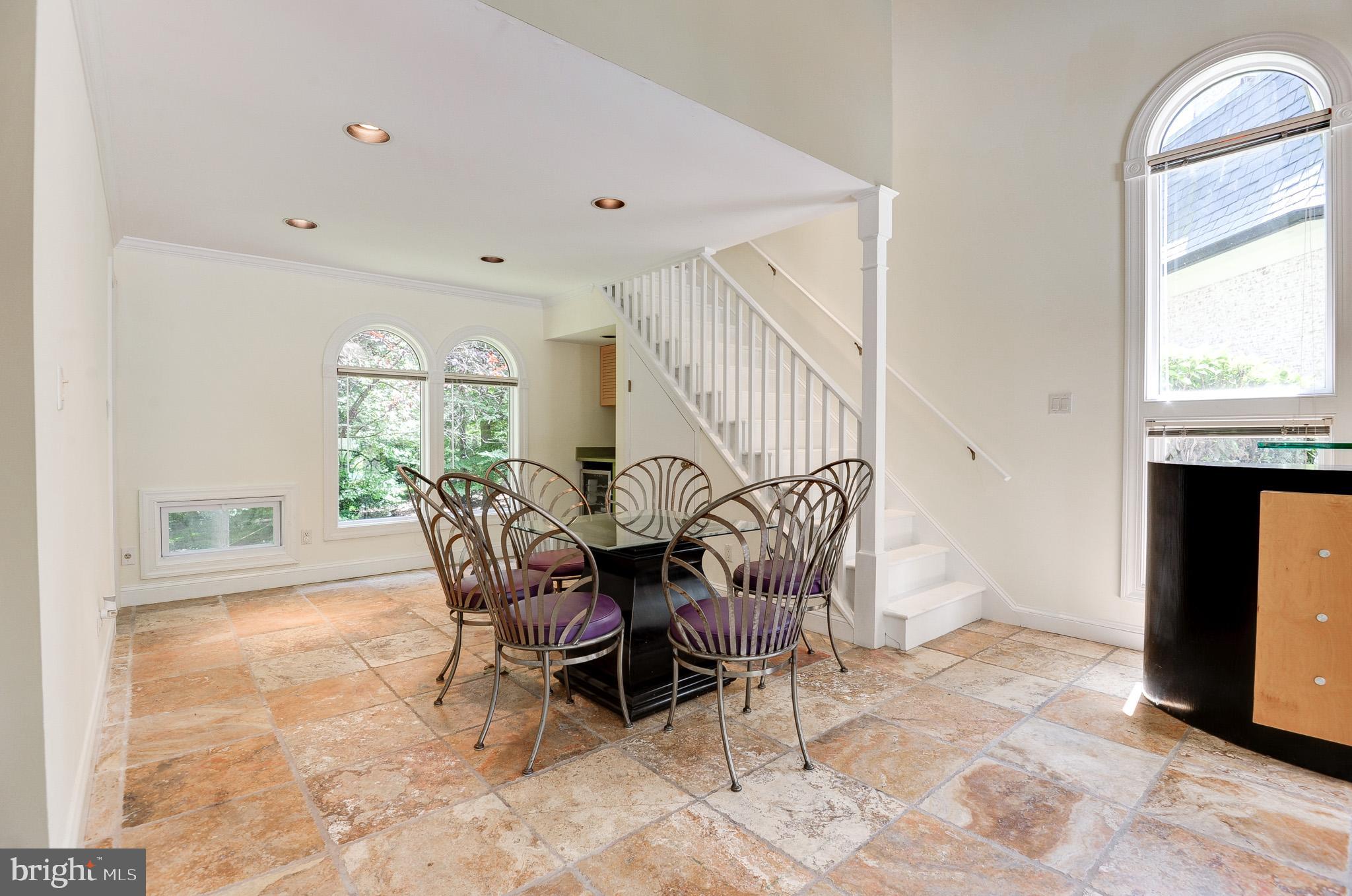 POTOMAC FALLS - Residential