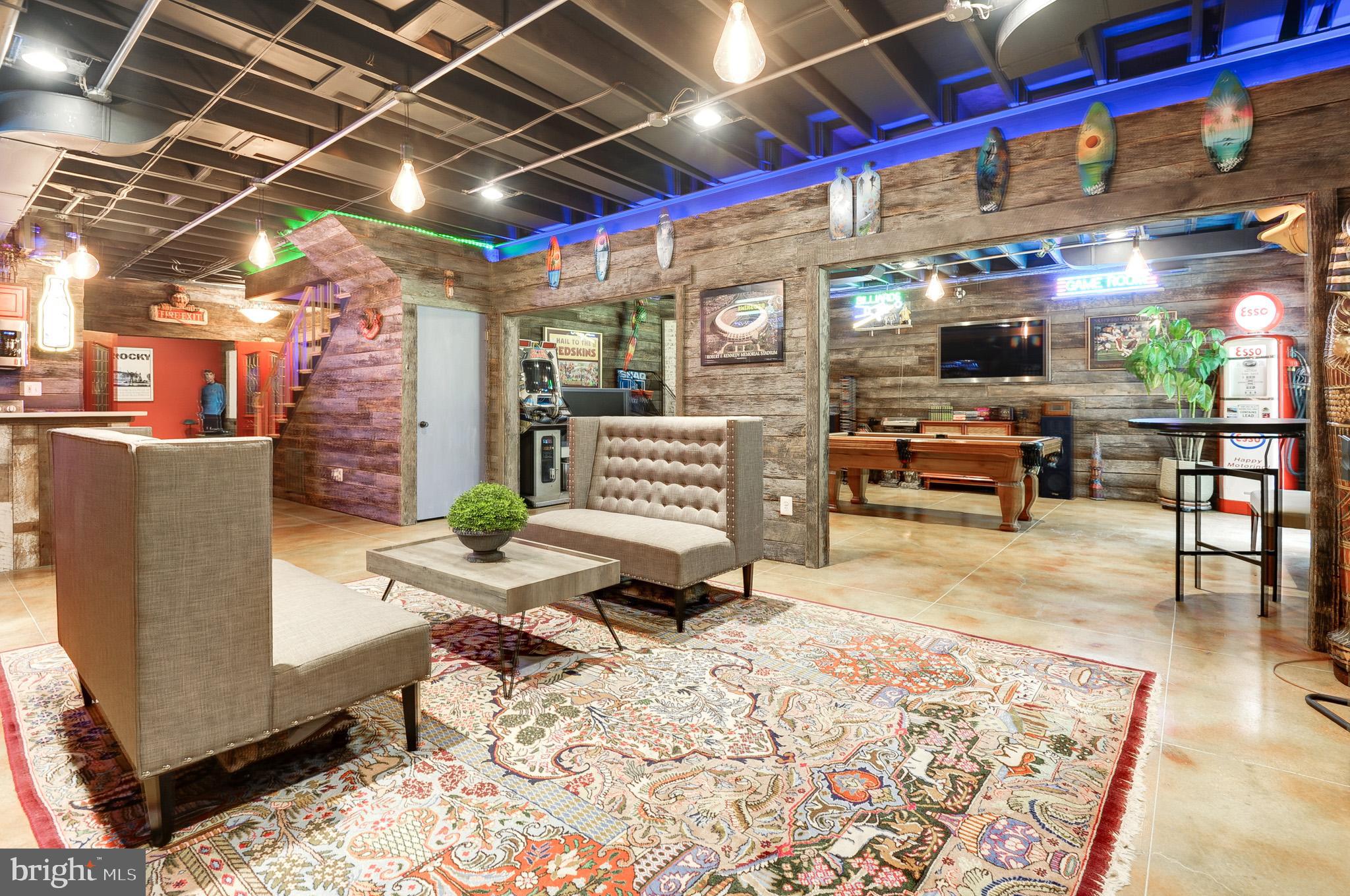 POTOMAC FALLS - Residential