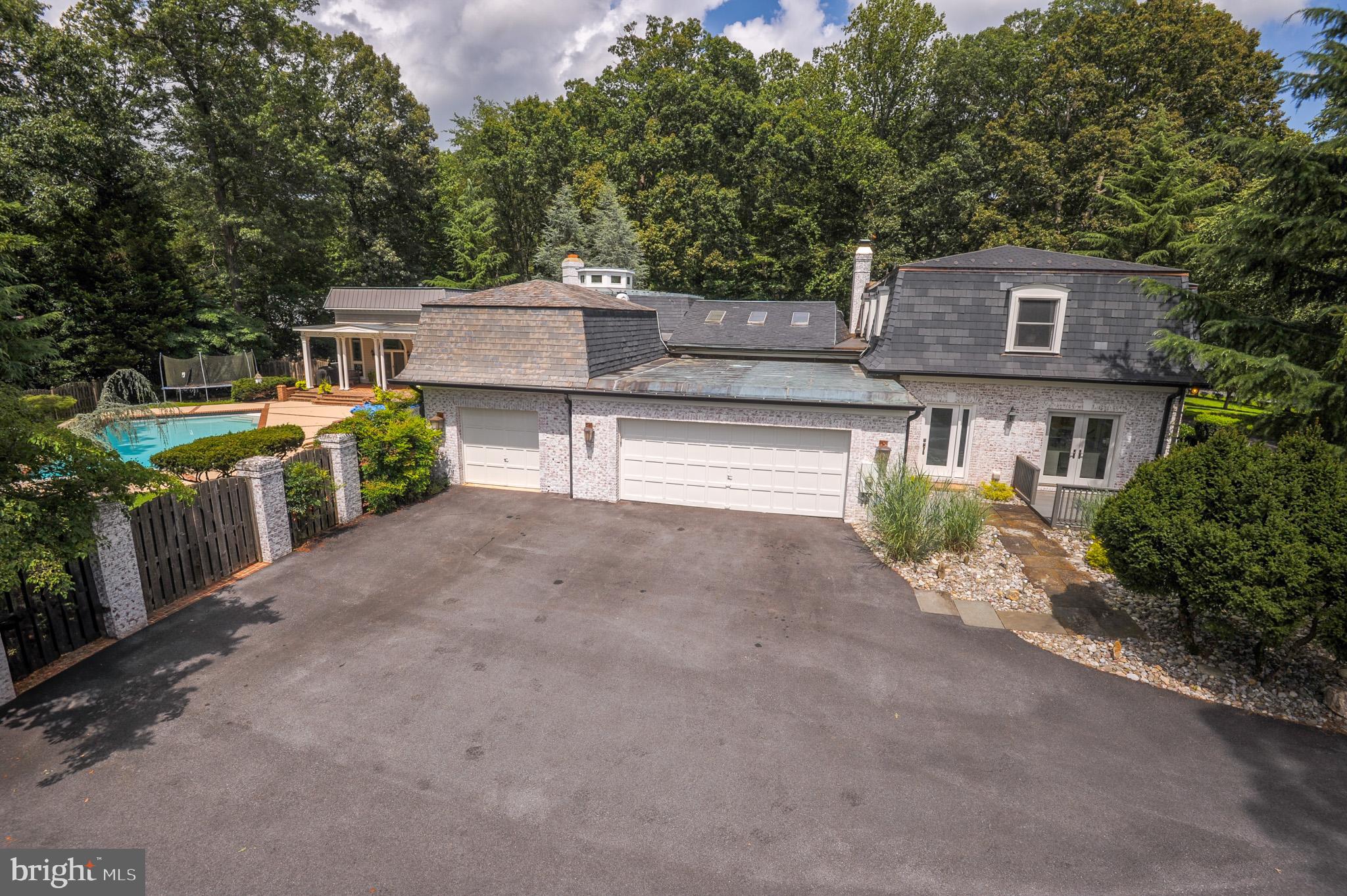 POTOMAC FALLS - Residential