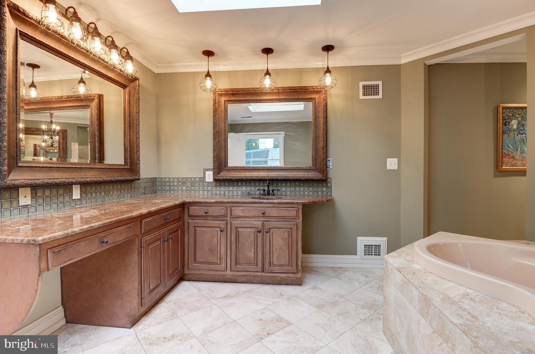 POTOMAC FALLS - Residential