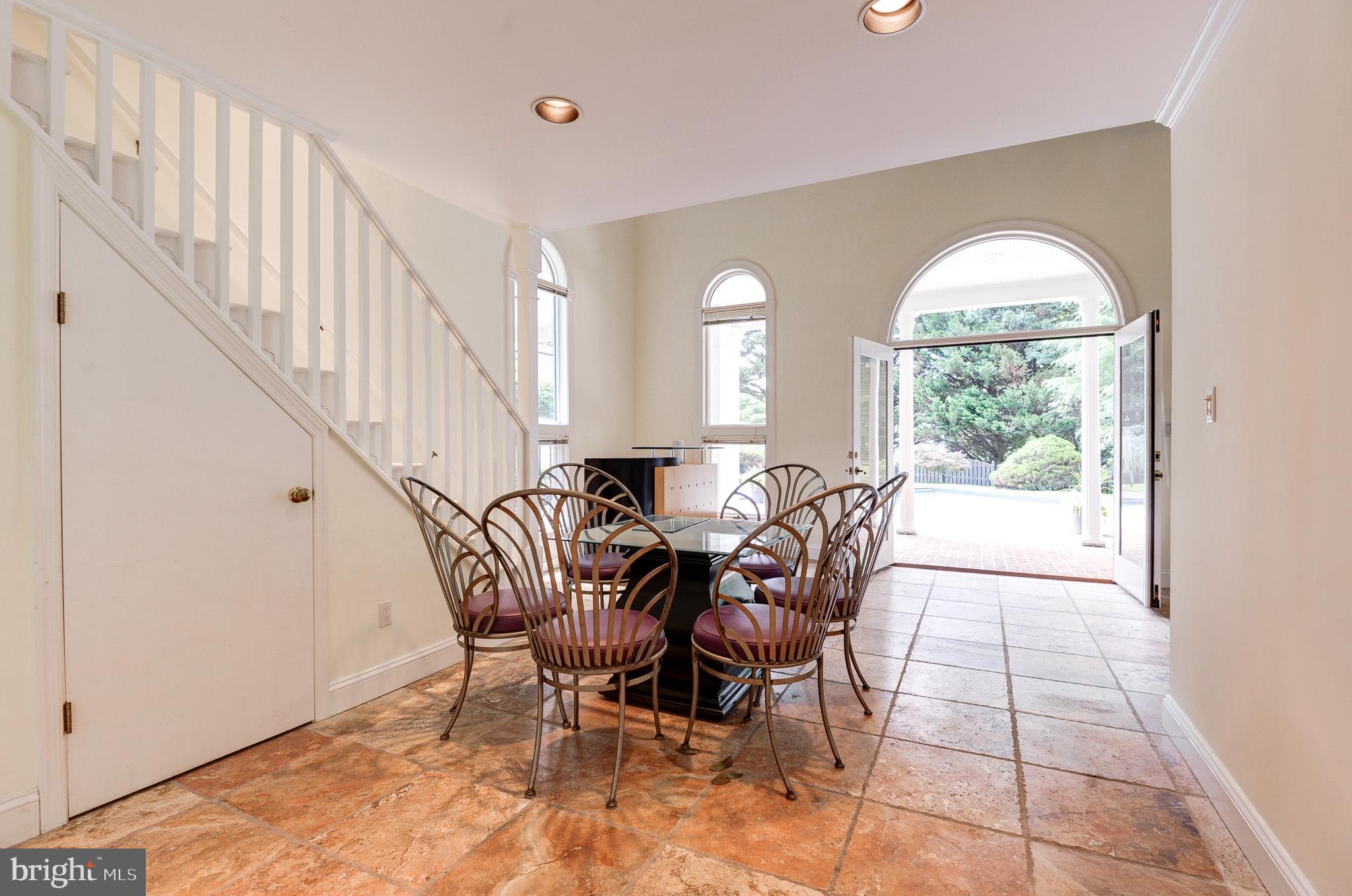 POTOMAC FALLS - Residential