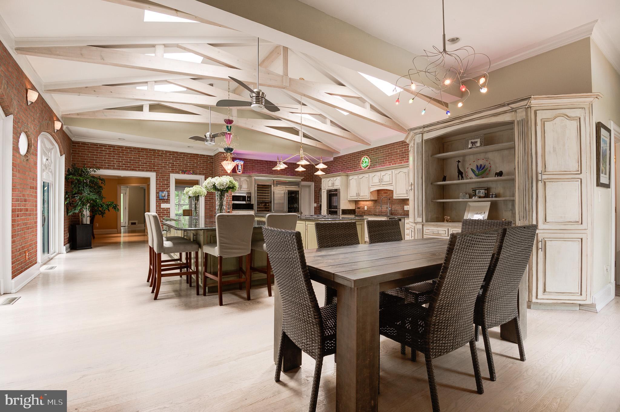 POTOMAC FALLS - Residential