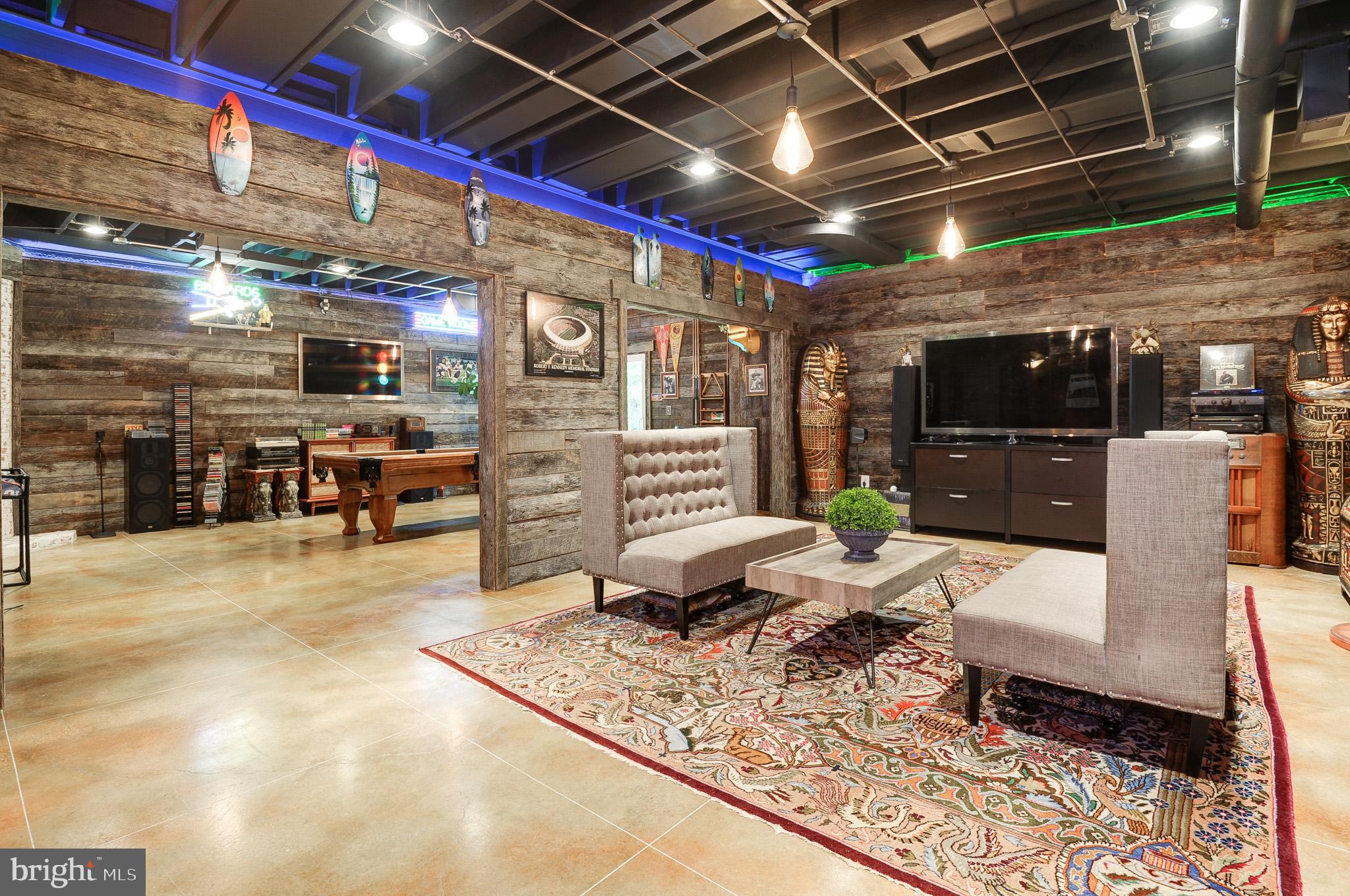 POTOMAC FALLS - Residential