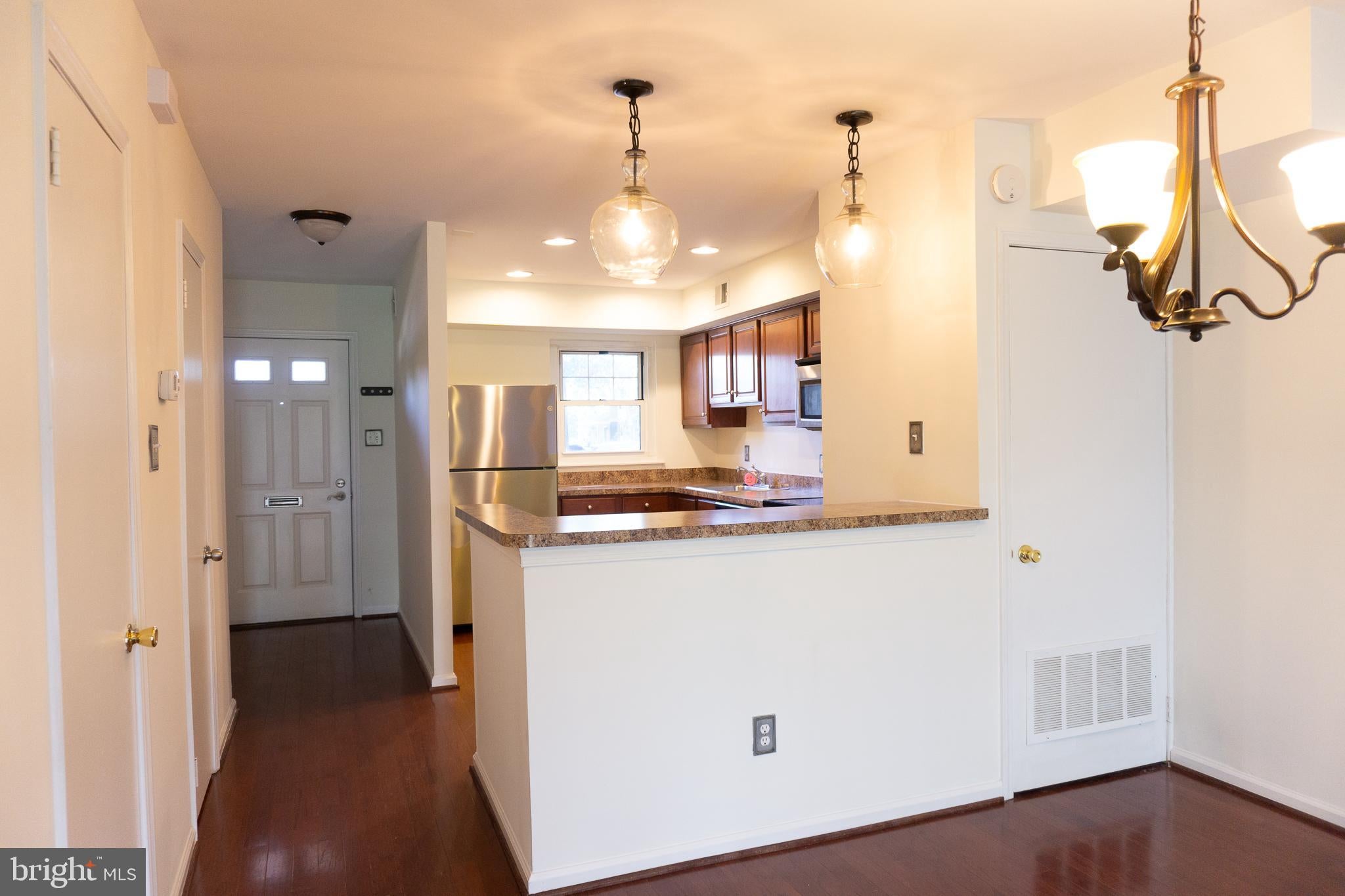 37 WINSTON COURT 105 U-37
