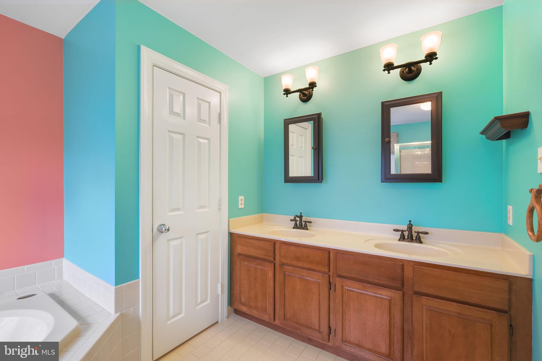 ROCKBURN TOWNSHP - Residential