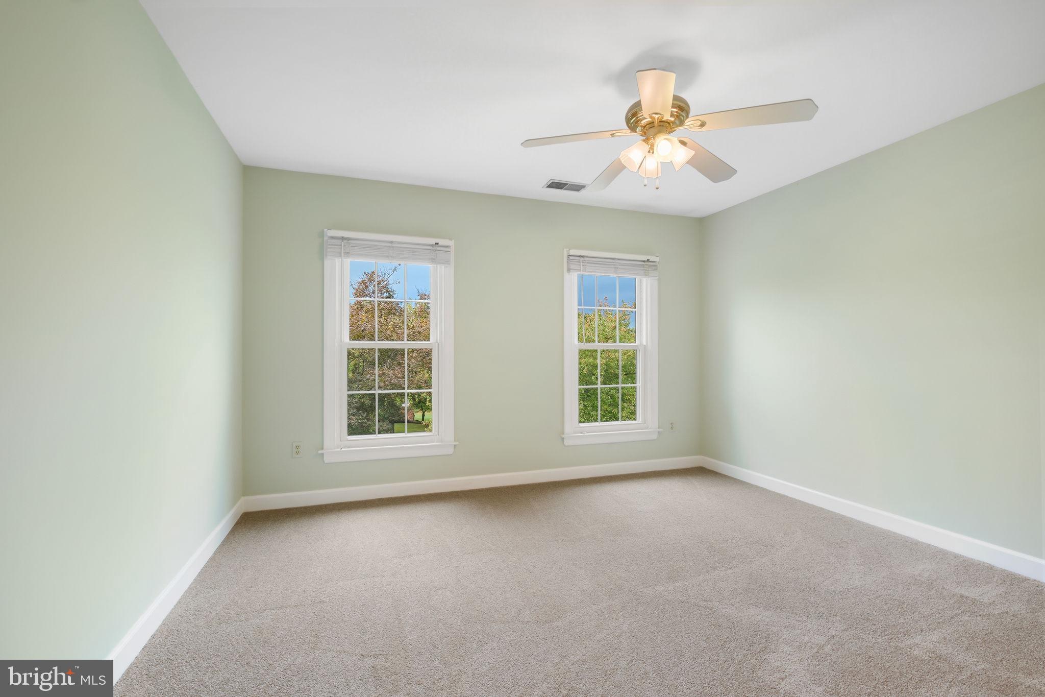 ROCKBURN TOWNSHP - Residential