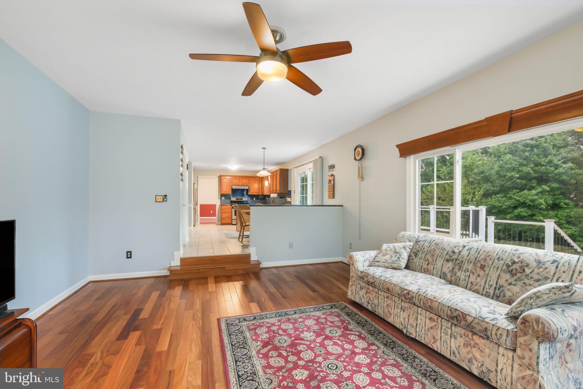 ROCKBURN TOWNSHP - Residential