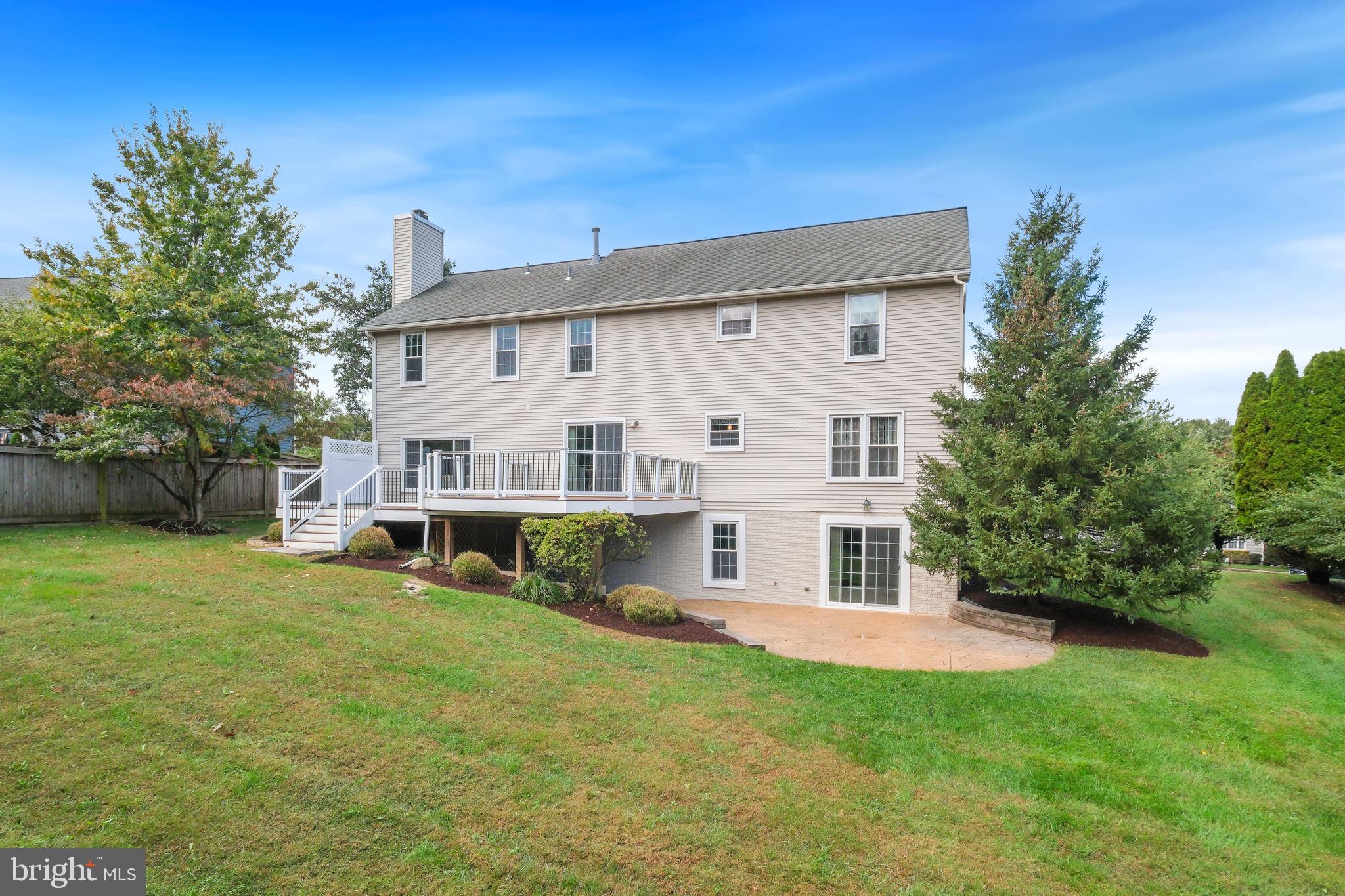 ROCKBURN TOWNSHP - Residential