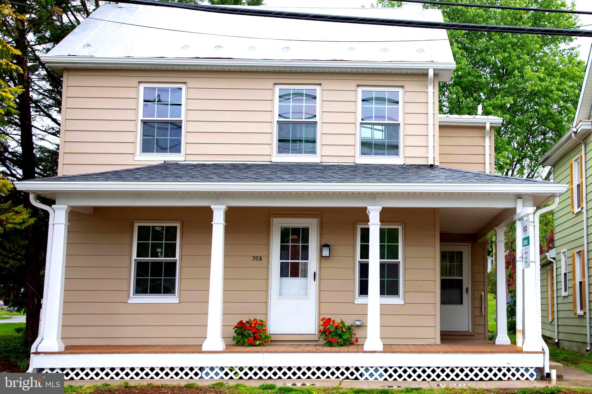 305 MAIN STREET N