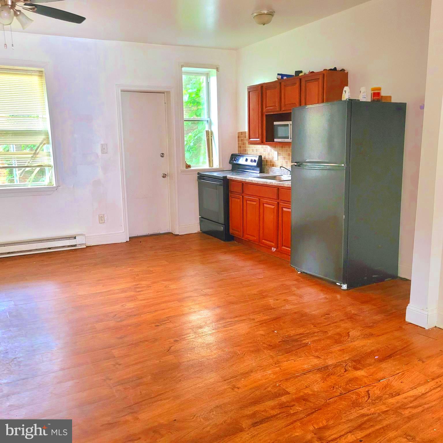 Welcome to 5545 Angora Terrace, Philadelphia, PA 19143 ; a solid 3-bedroom, 1-bath home offering strong rental potential or the chance to customize your first home. Recently rented for $1,450/month, this property presents a great opportunity for investors seeking consistent cash flow or homeowners looking to build equity over time.
Located in an established West Philadelphia neighborhood, this home is close to public transportation, schools, shopping, and parks. With its convenient location and spacious layout, there's room to renovate, update, or simply maintain as a performing rental.
Property being sold strictly as-is. The seller will make no repairs, and the buyer is responsible for obtaining the U&O certificate.
Don’t miss out on this affordable entry point into an appreciating market. Whether you're expanding your portfolio or buying your first home, 5545 Angora Terrace is a smart move.
Schedule your showing today and seize the opportunity!