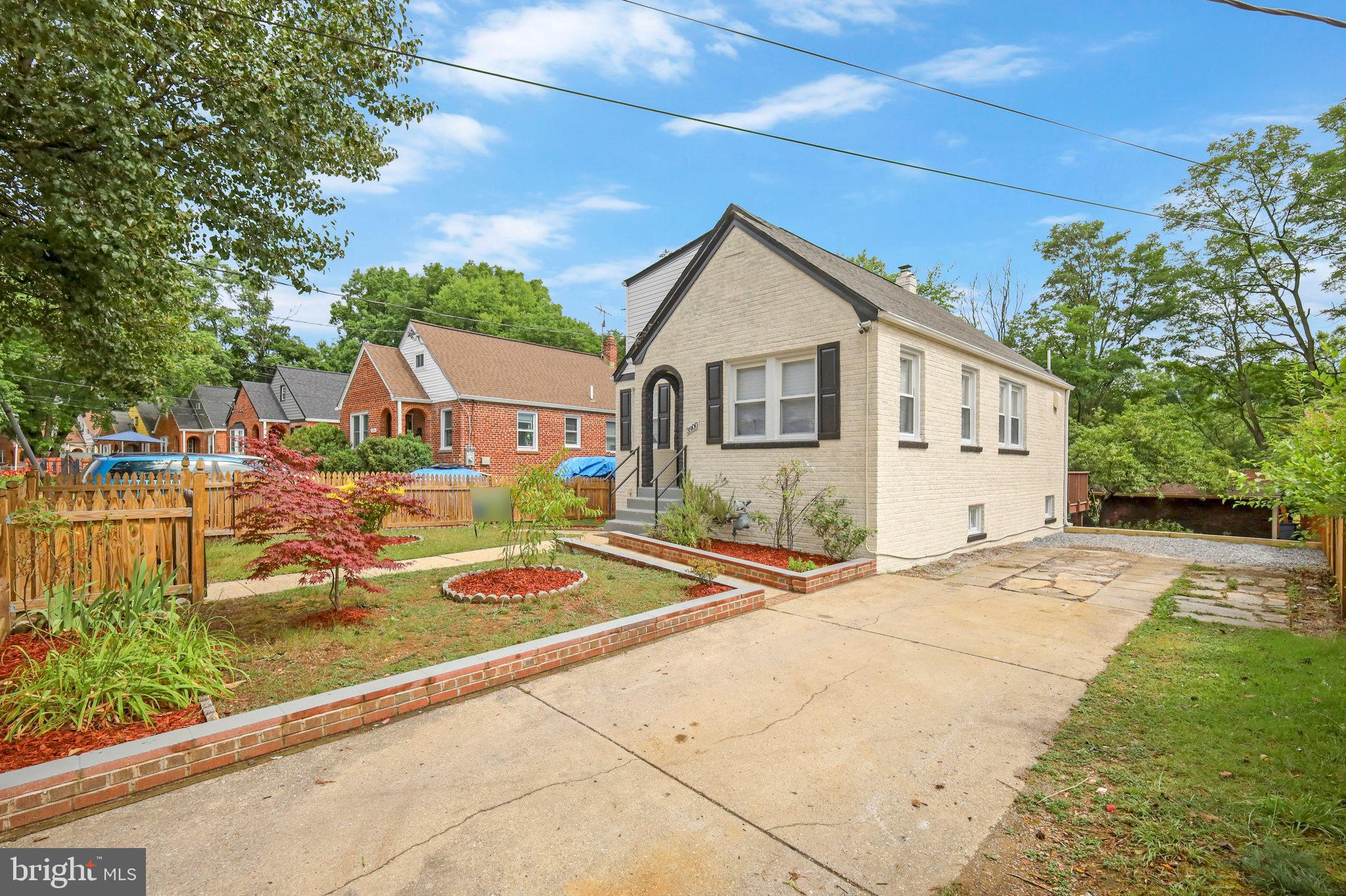 BRENTWOOD - Residential