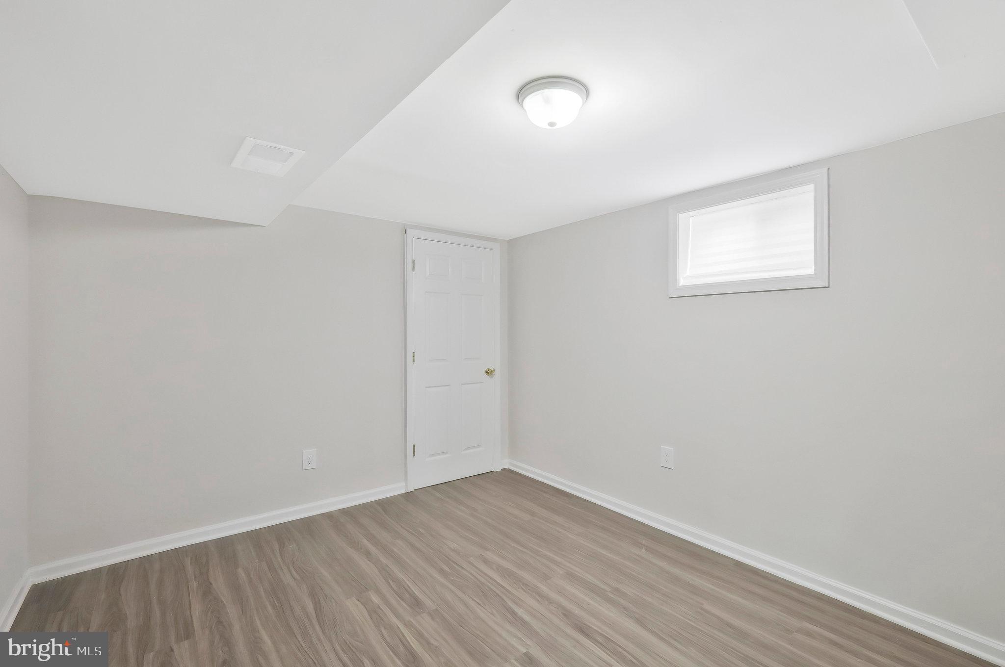 BRENTWOOD - Residential