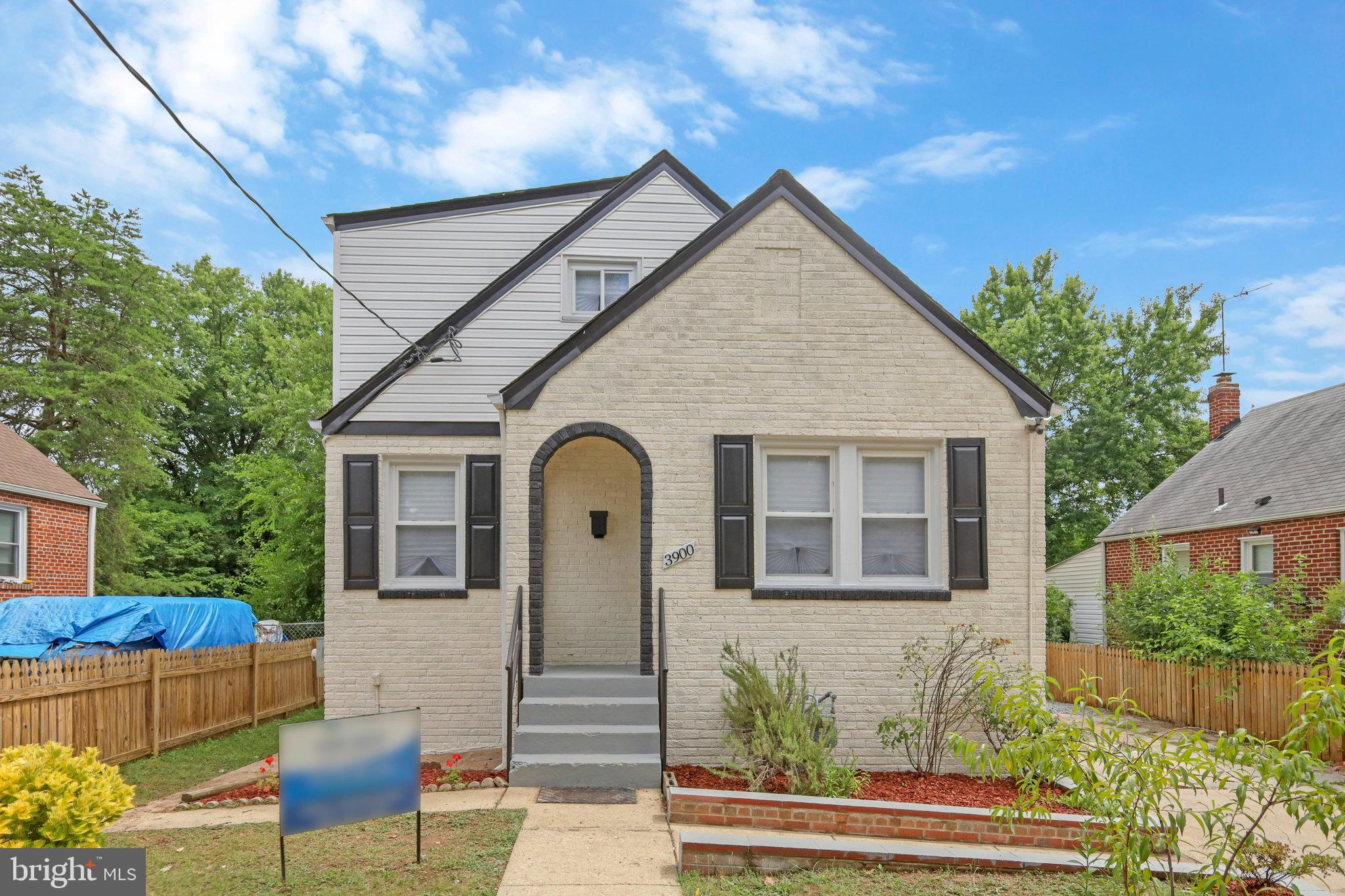 BRENTWOOD - Residential