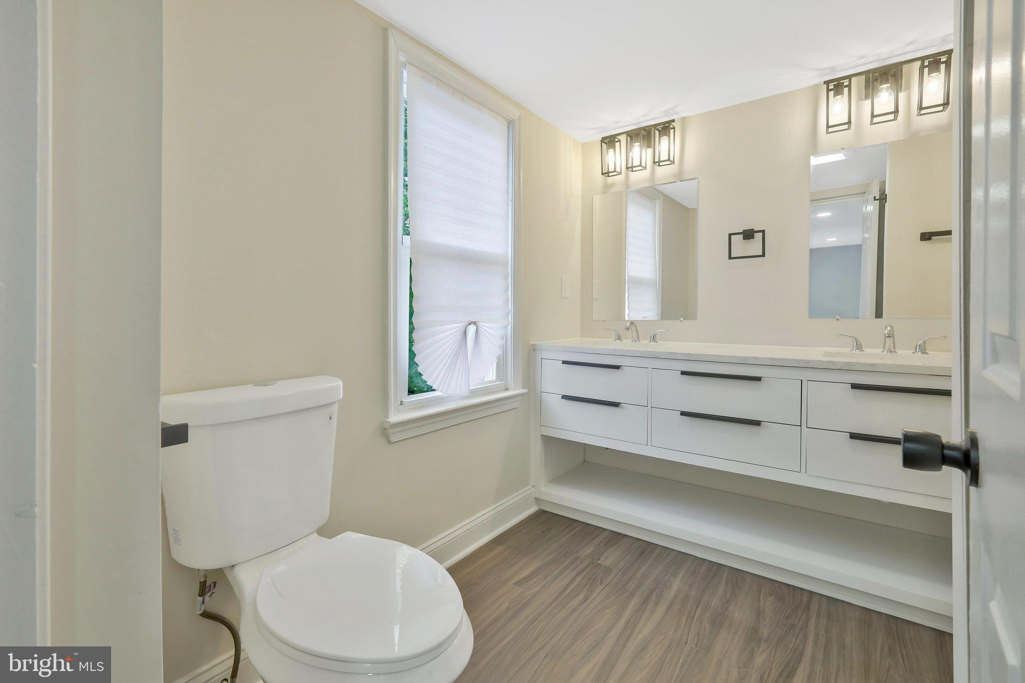 BRENTWOOD - Residential