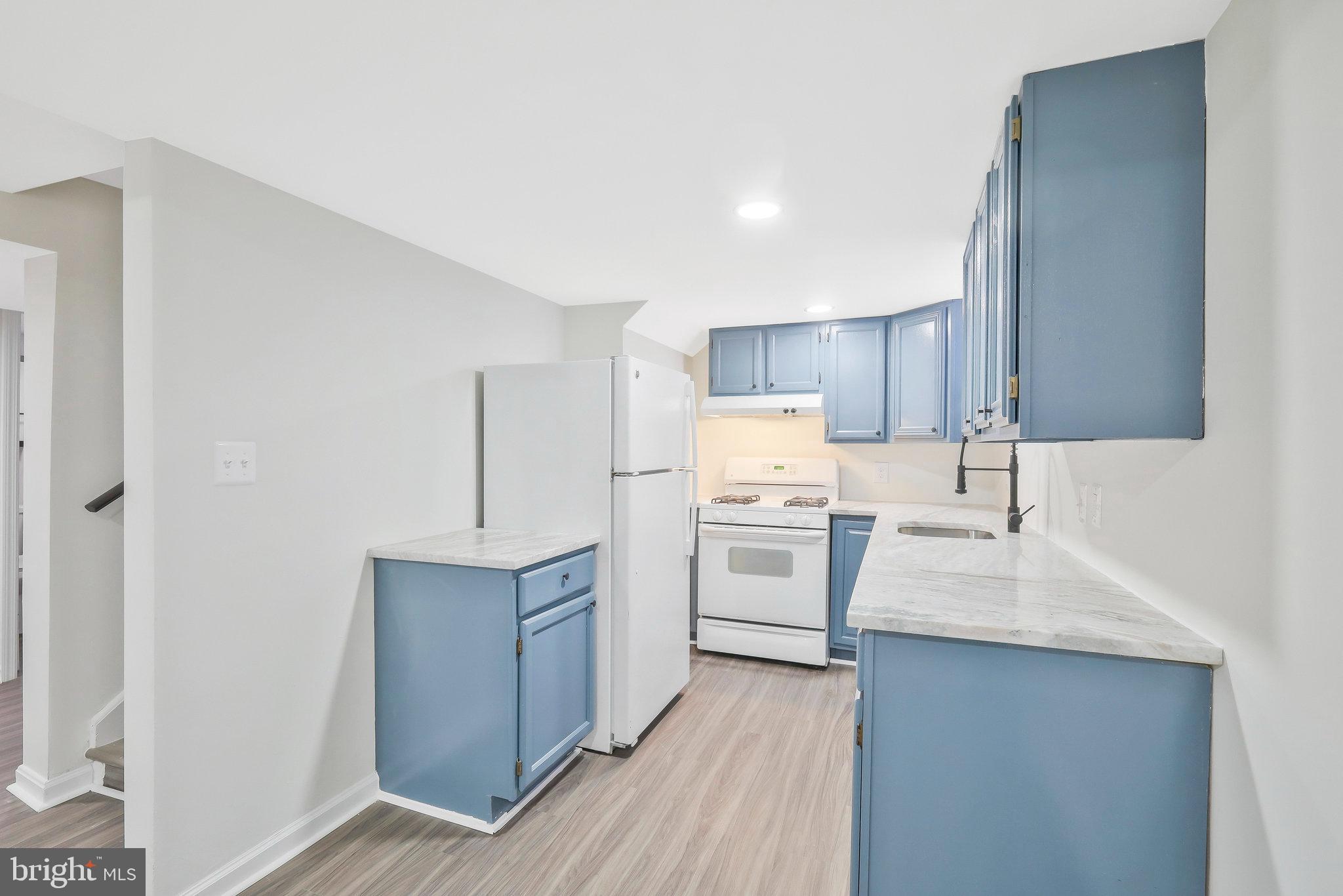 BRENTWOOD - Residential