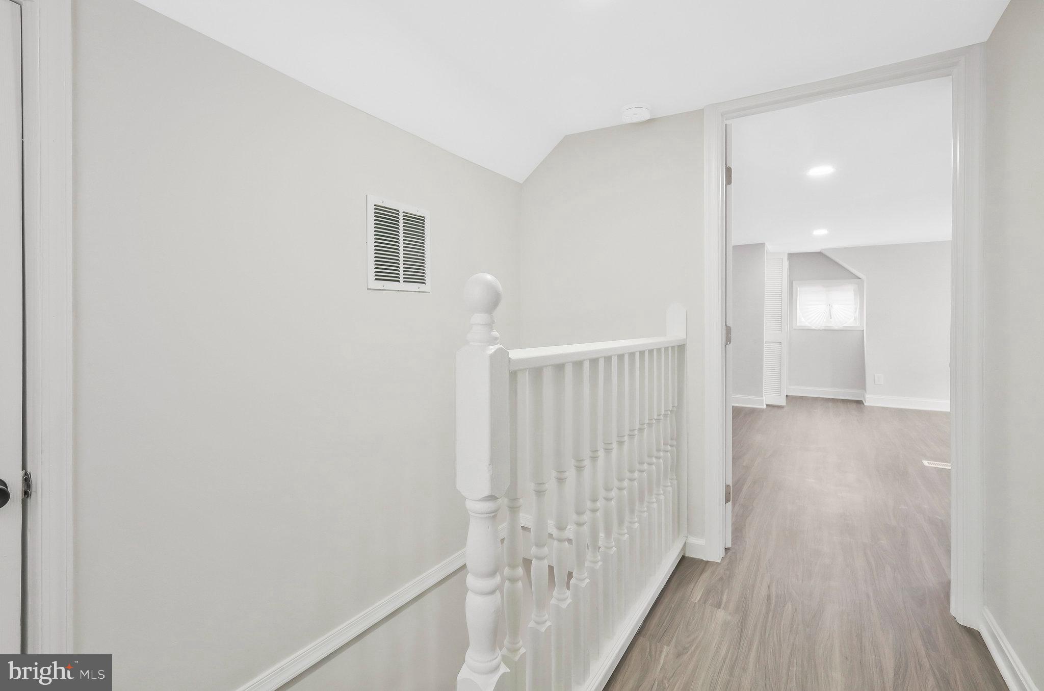 BRENTWOOD - Residential