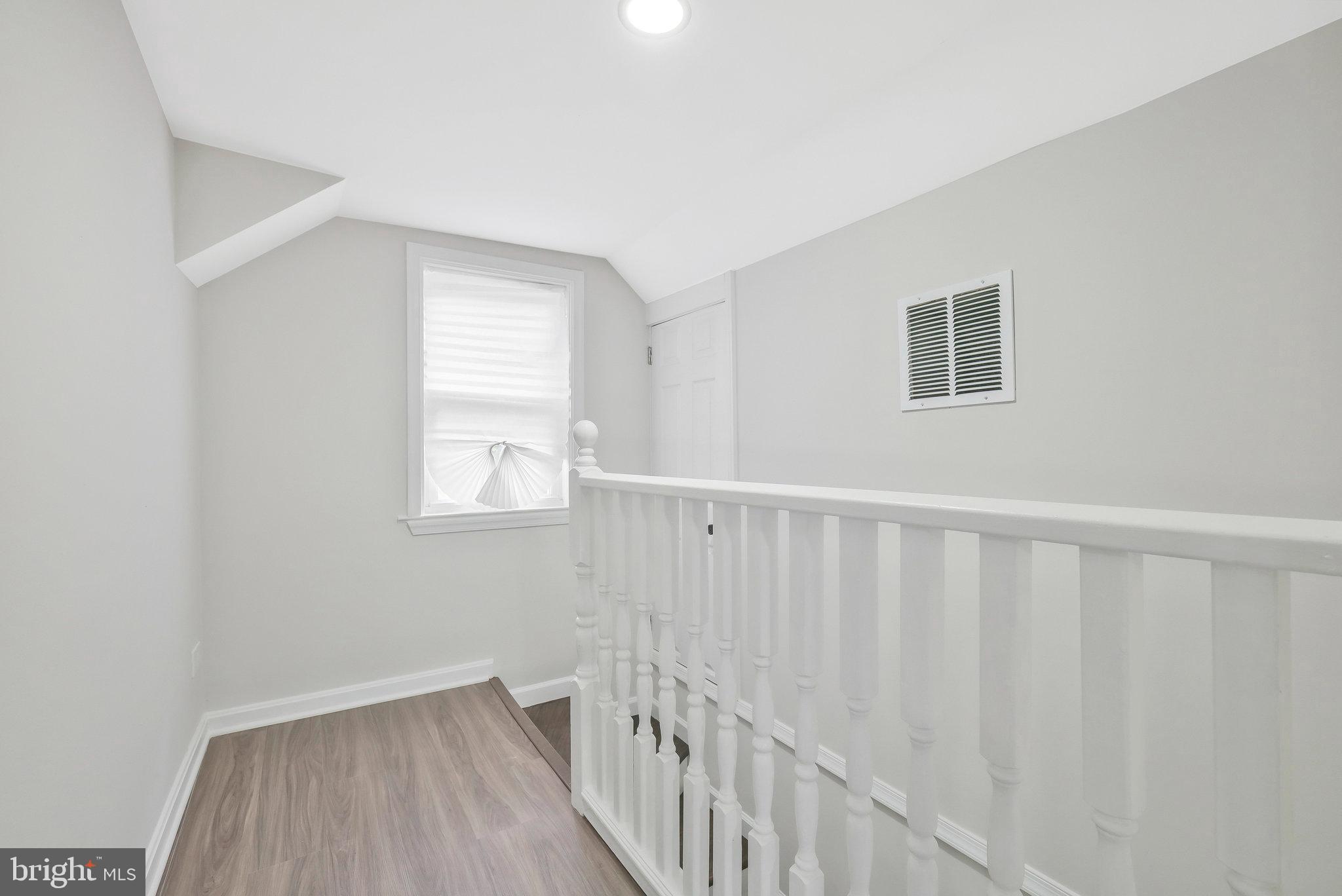 BRENTWOOD - Residential