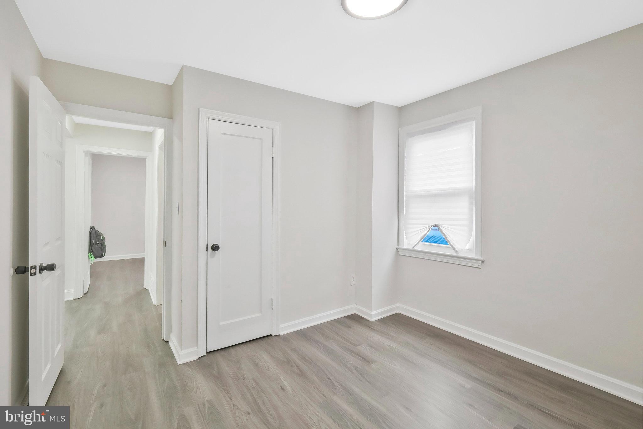 BRENTWOOD - Residential