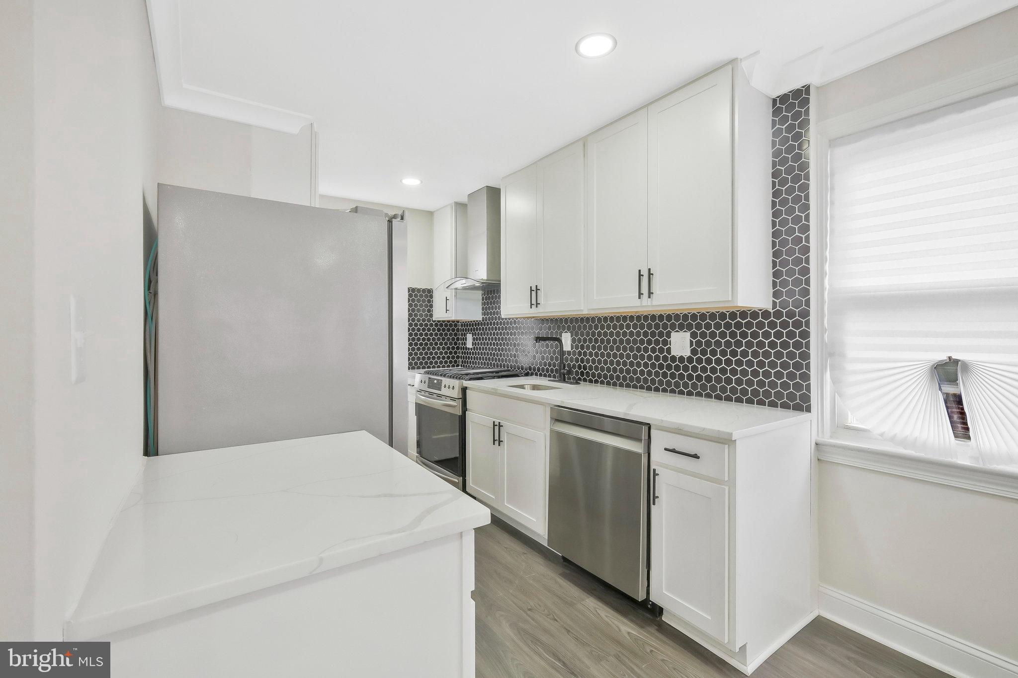 BRENTWOOD - Residential