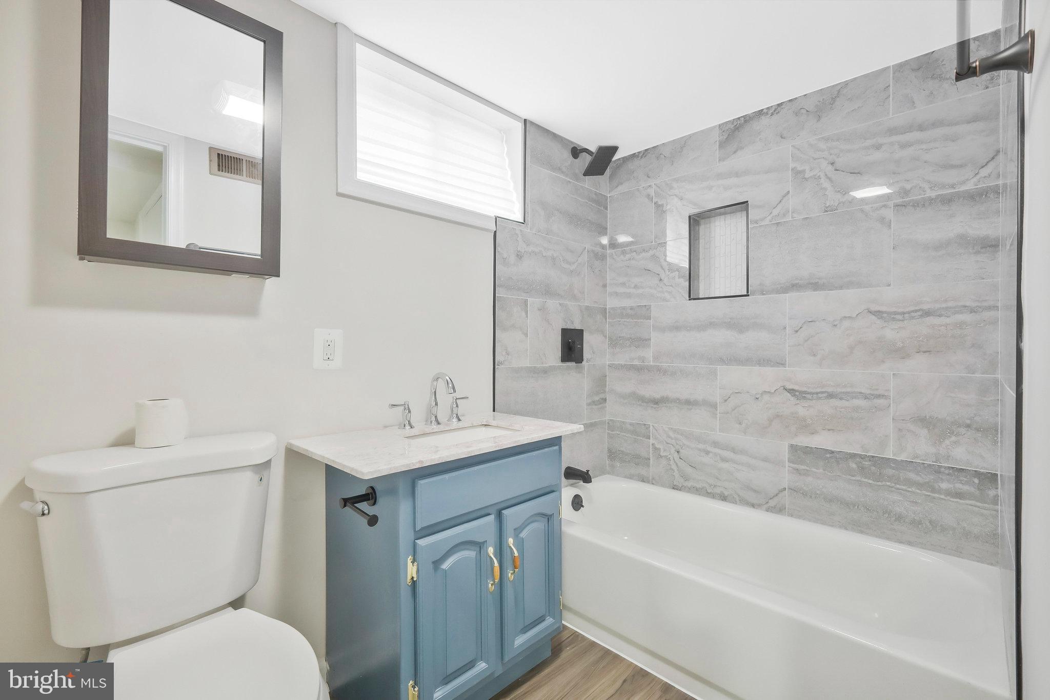 BRENTWOOD - Residential